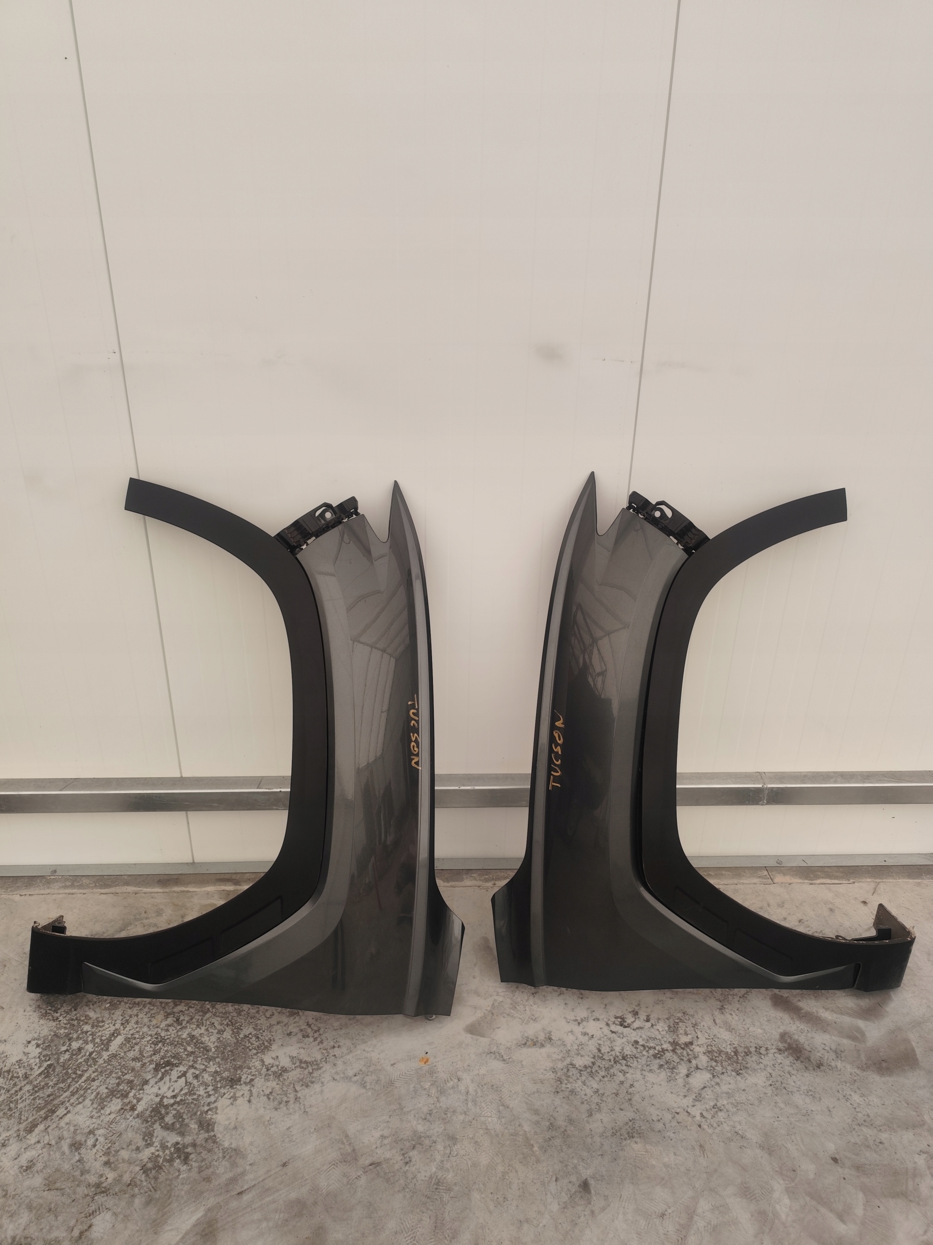 HYUNDAI TUCSON IV fender front right DEMONTAZ