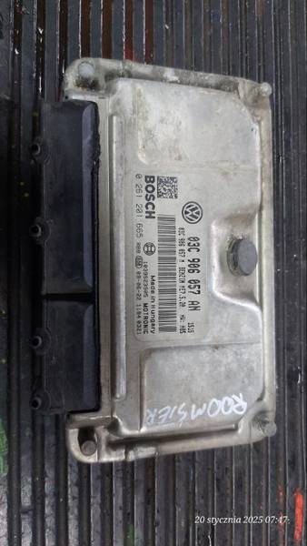 computer SKODA ROOMSTER 03C906057AN