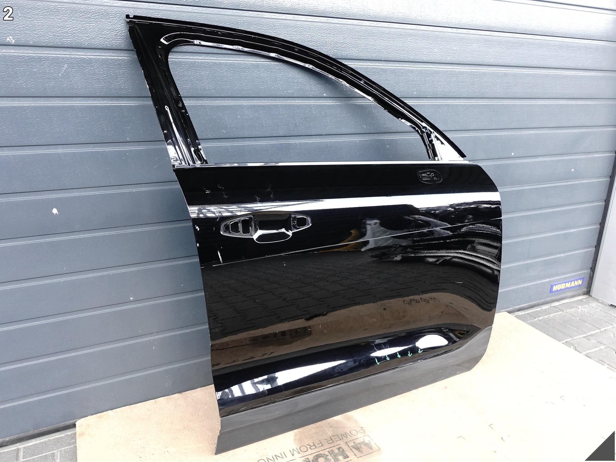 VOLVO XC40 EX40 17- door DOOR front right + moulding