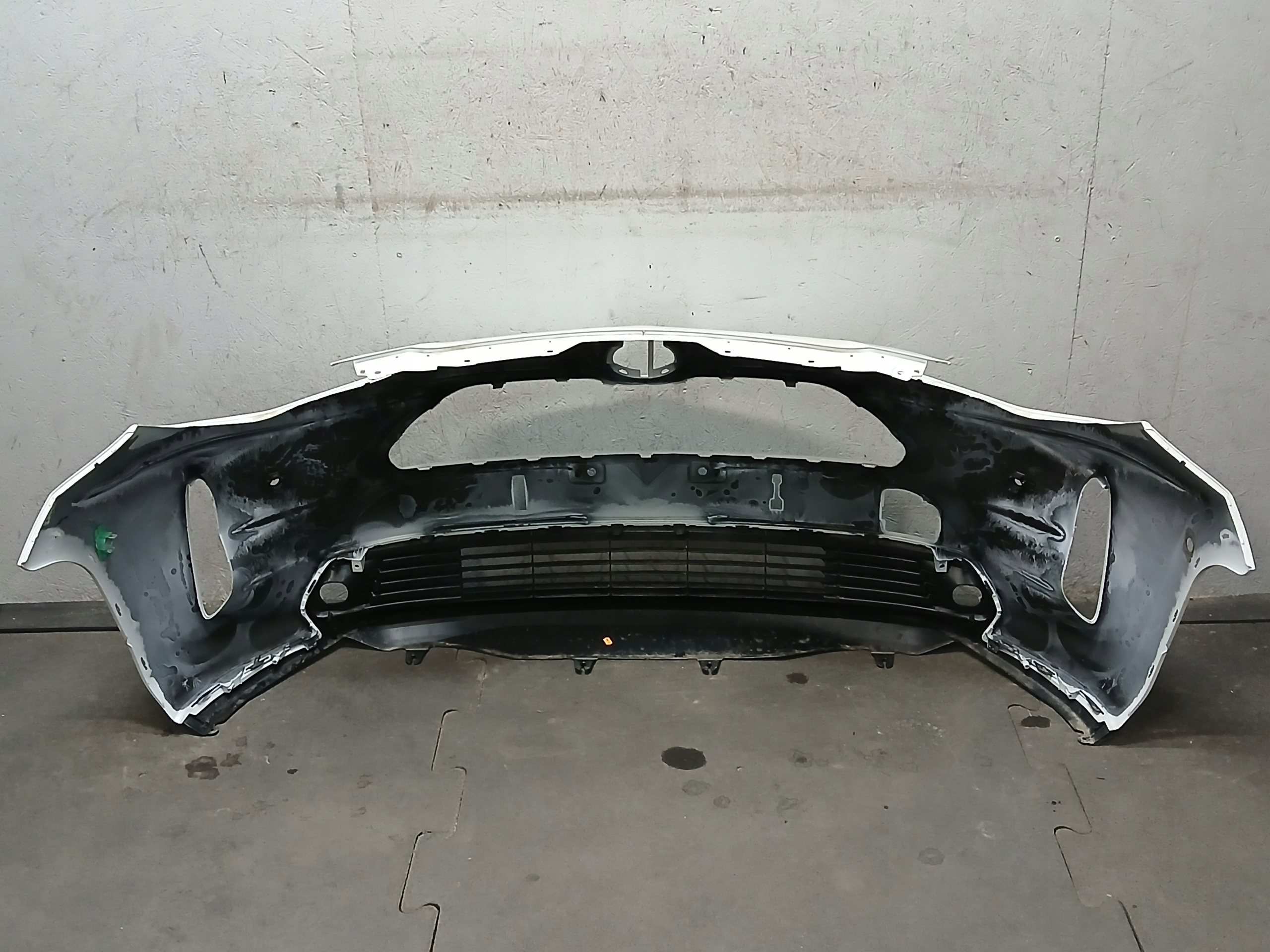 bumper front TOYOTA YARIS CROSS