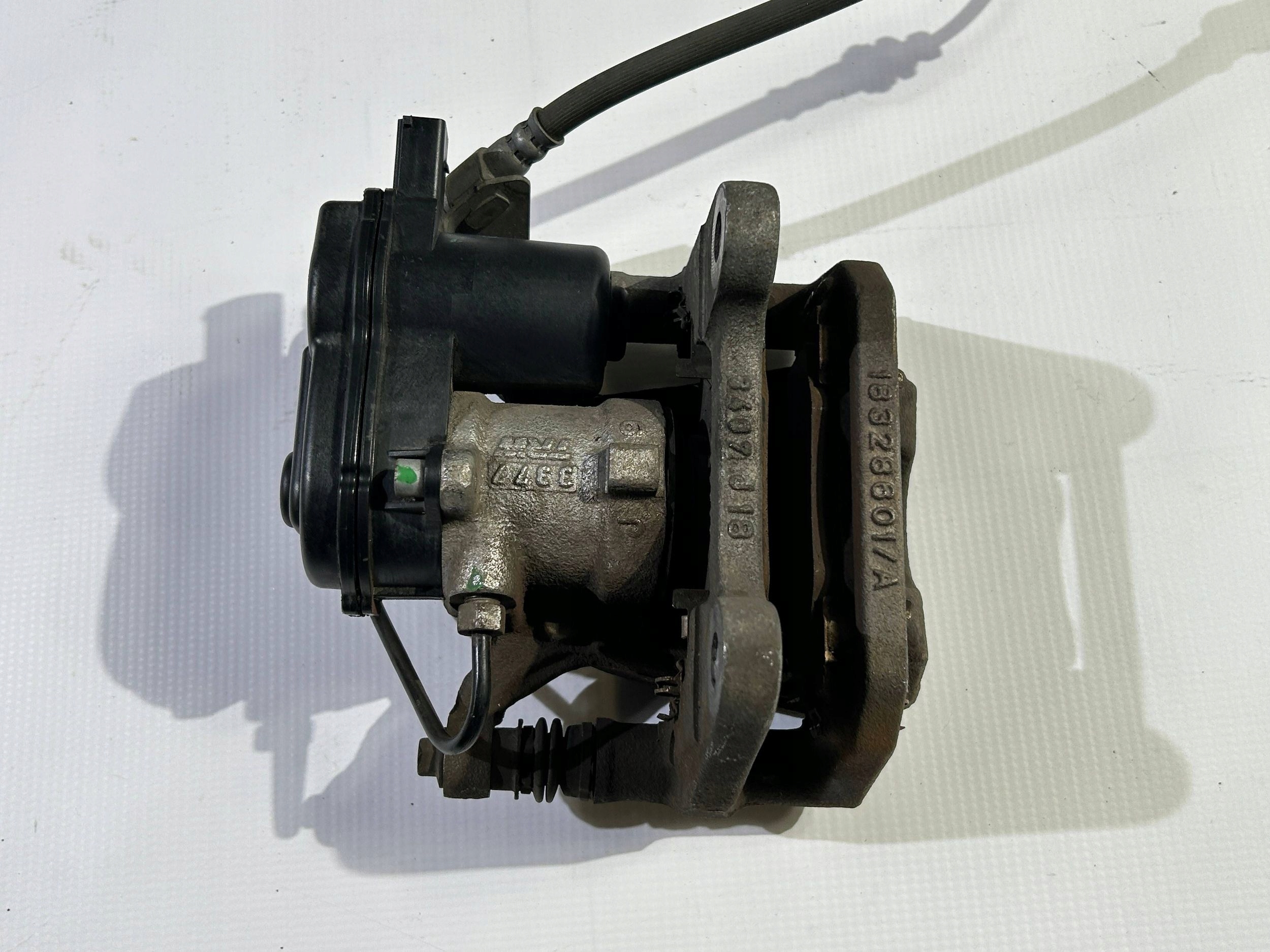 damper electric brake caliper brake rear left Jeep Cherokee 2019