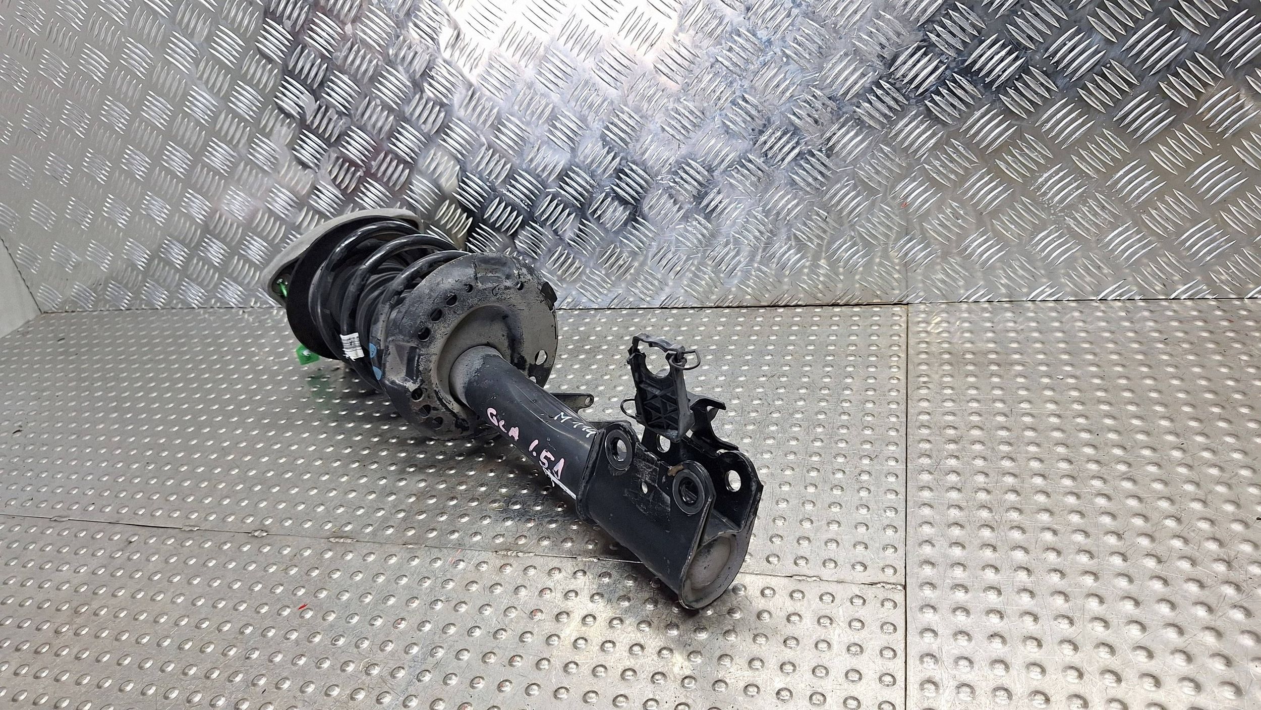 shock absorber right front A1563207813 MERCEDES GLA and X156 1.6 2.0 CGI 4MATIC