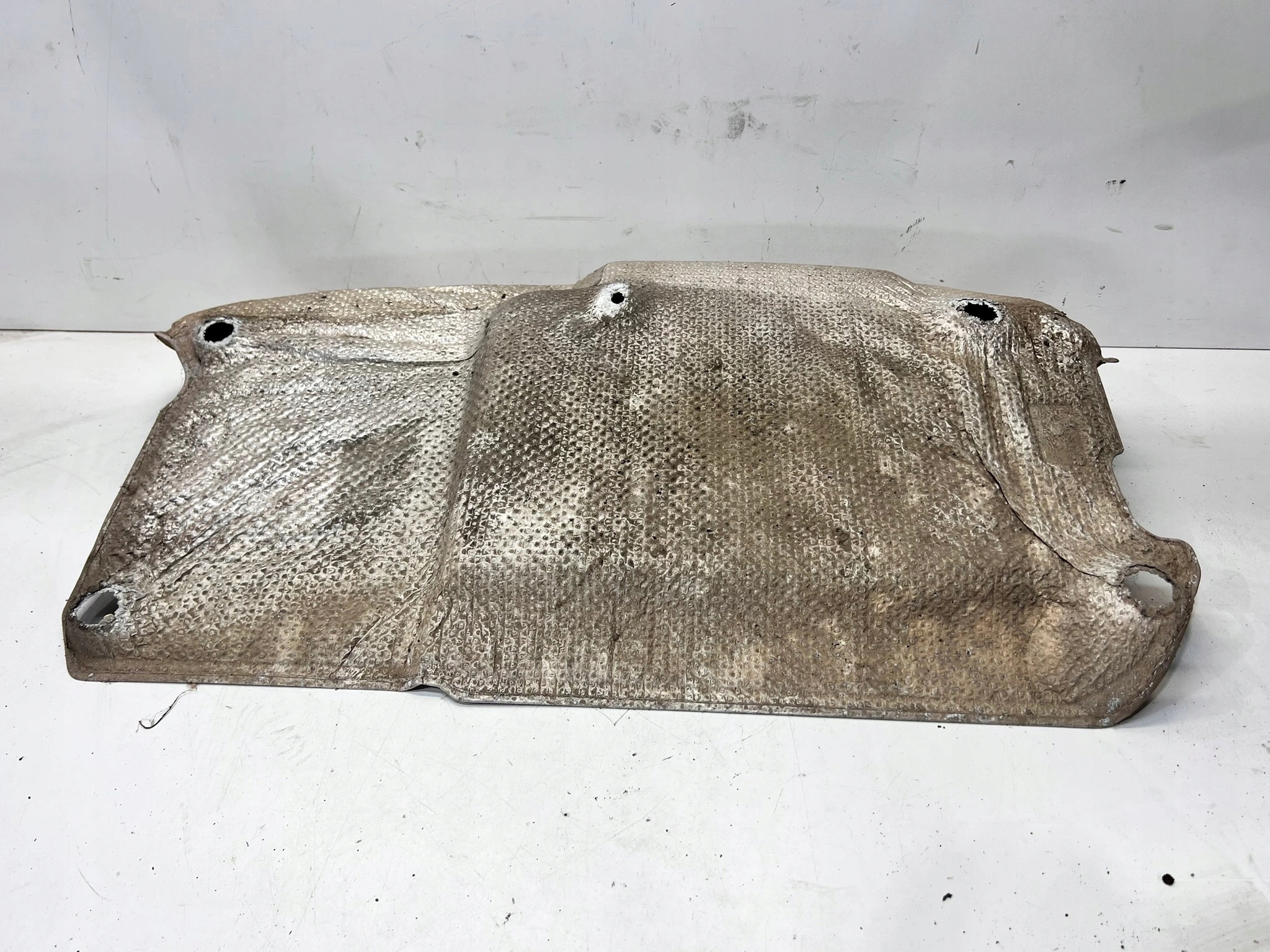 cover TERMICZNA AUDI TT 8J 8J0825711E