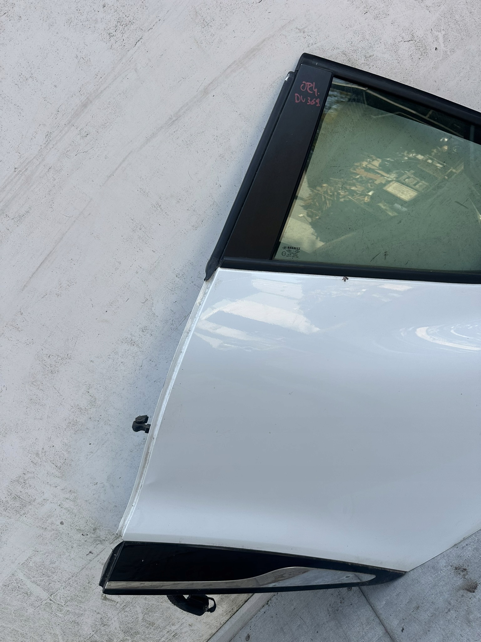 RENAULT CLIO IV 4 tür links heck DV369 HB