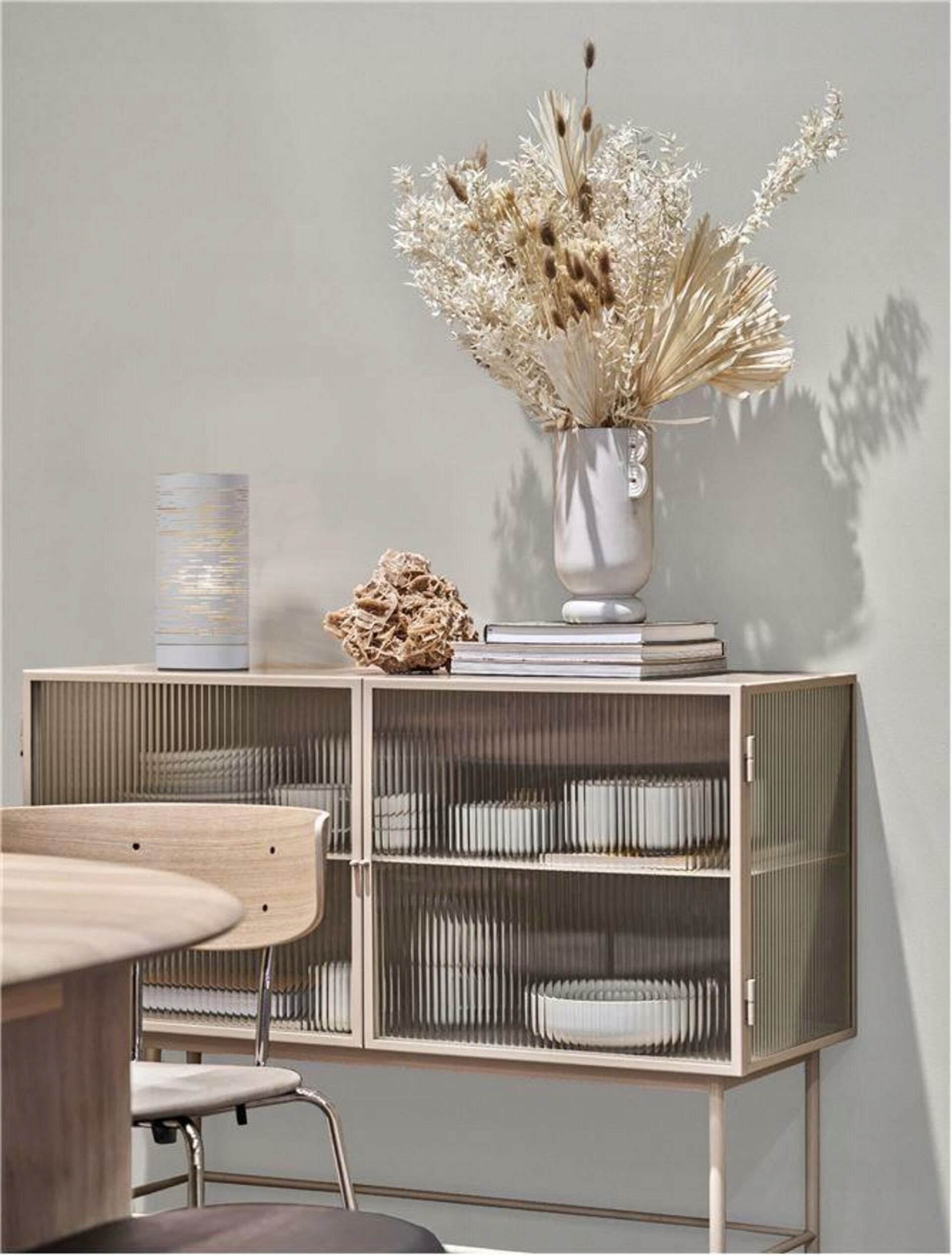 Nova Luce stolní lampa Zane bílá zvenku zlatý kov uvnitř E14 1x5W 230V IP20