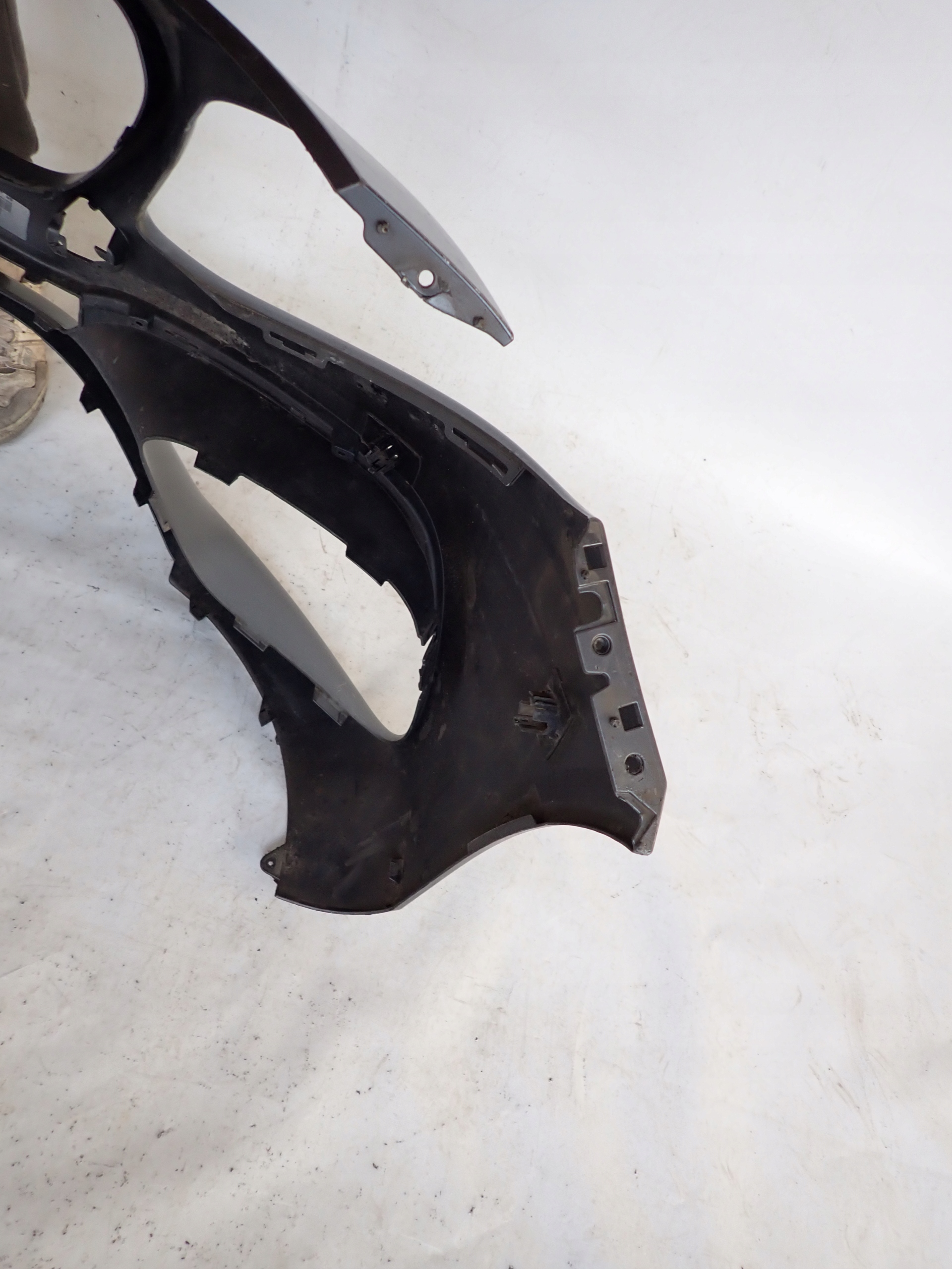 MERCEDES E-KLASA W213 6.3 E63 AMG 16- bumper front front PDC