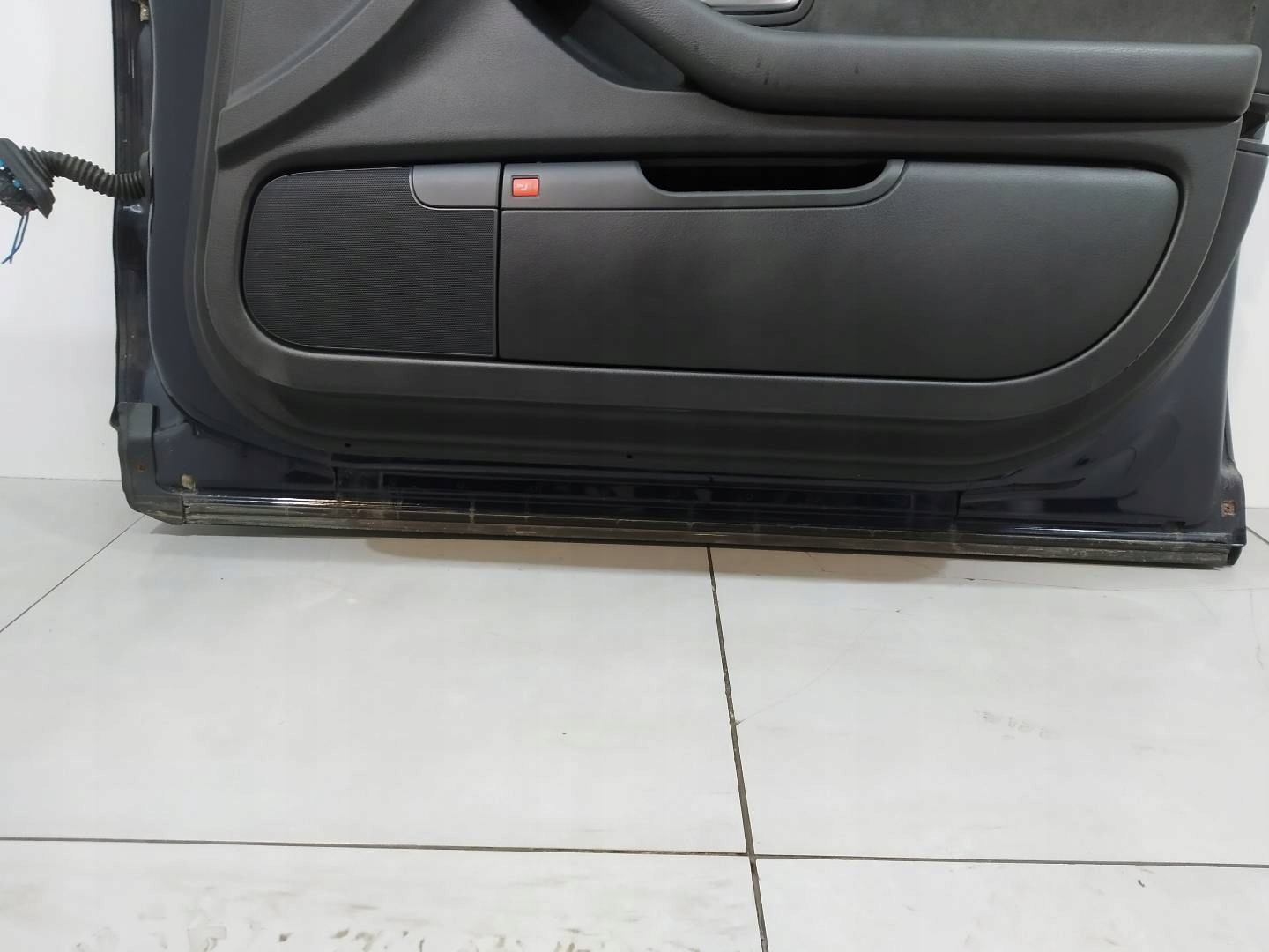 door right front LZ5D Audi A8 II (2002-2010) D3