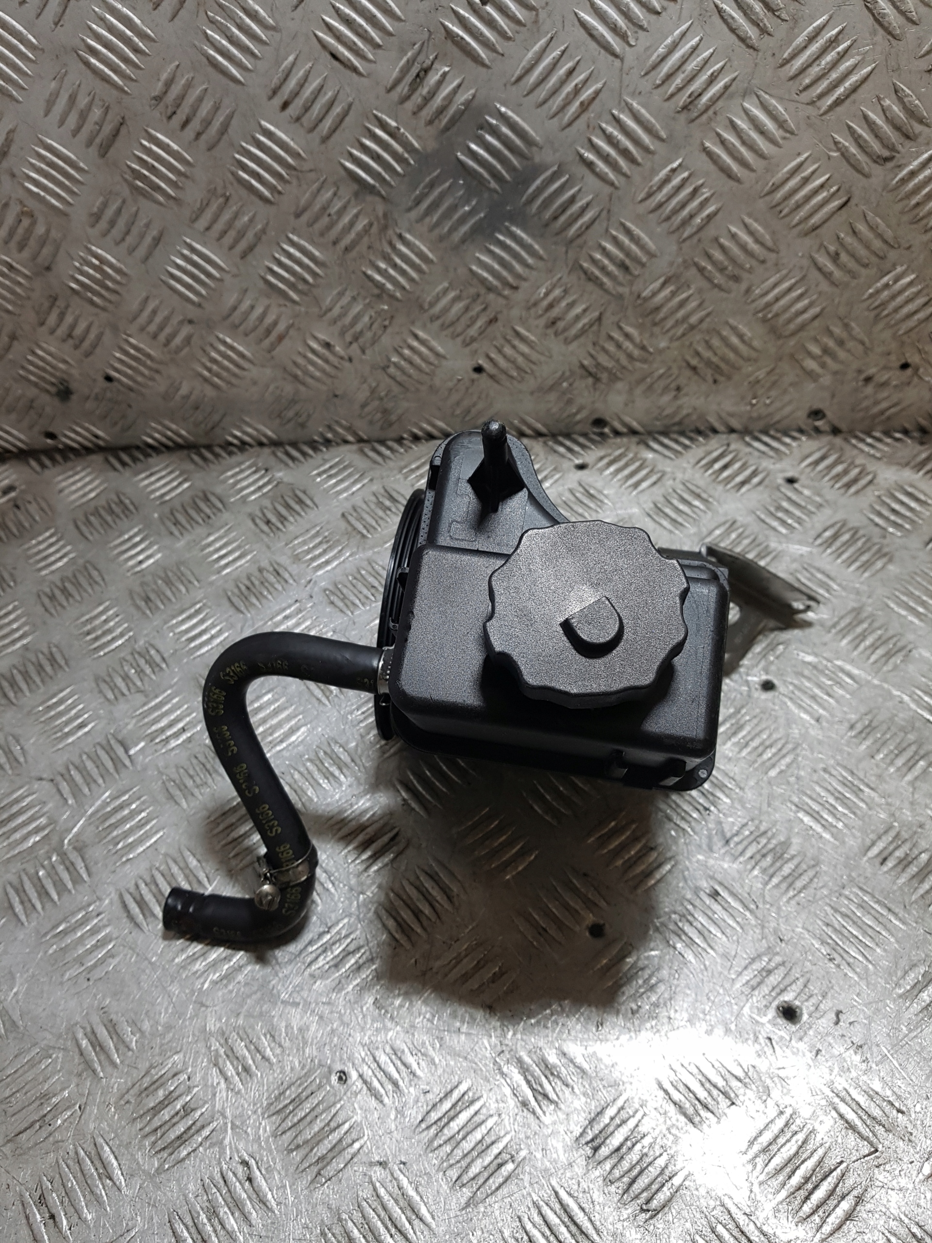 servo pump MERCEDES-BENZ SPRINTER 906 2.2 CDI A0064661701 7693900511