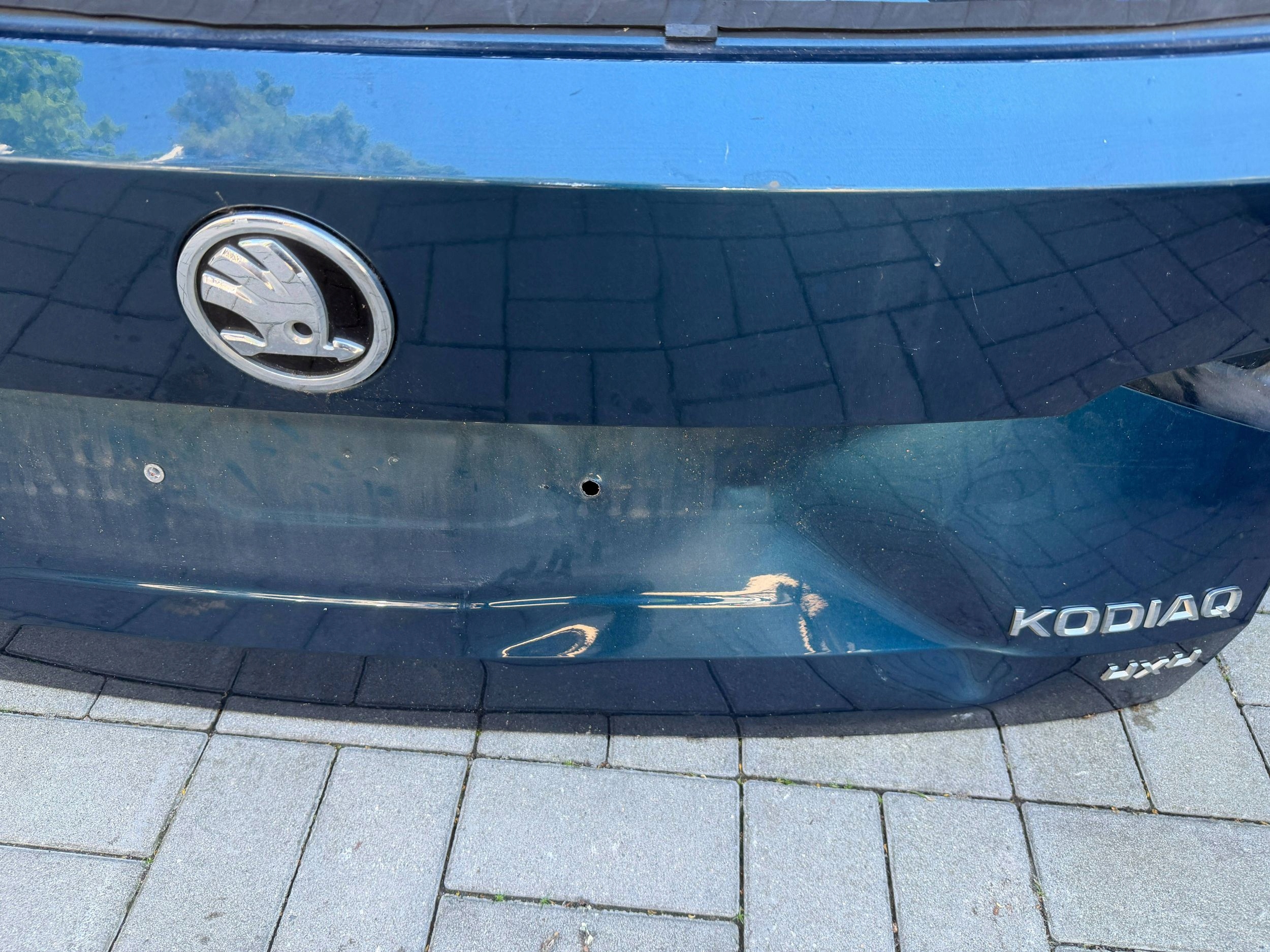 Skoda Kodiaq 565 16- boot door rear