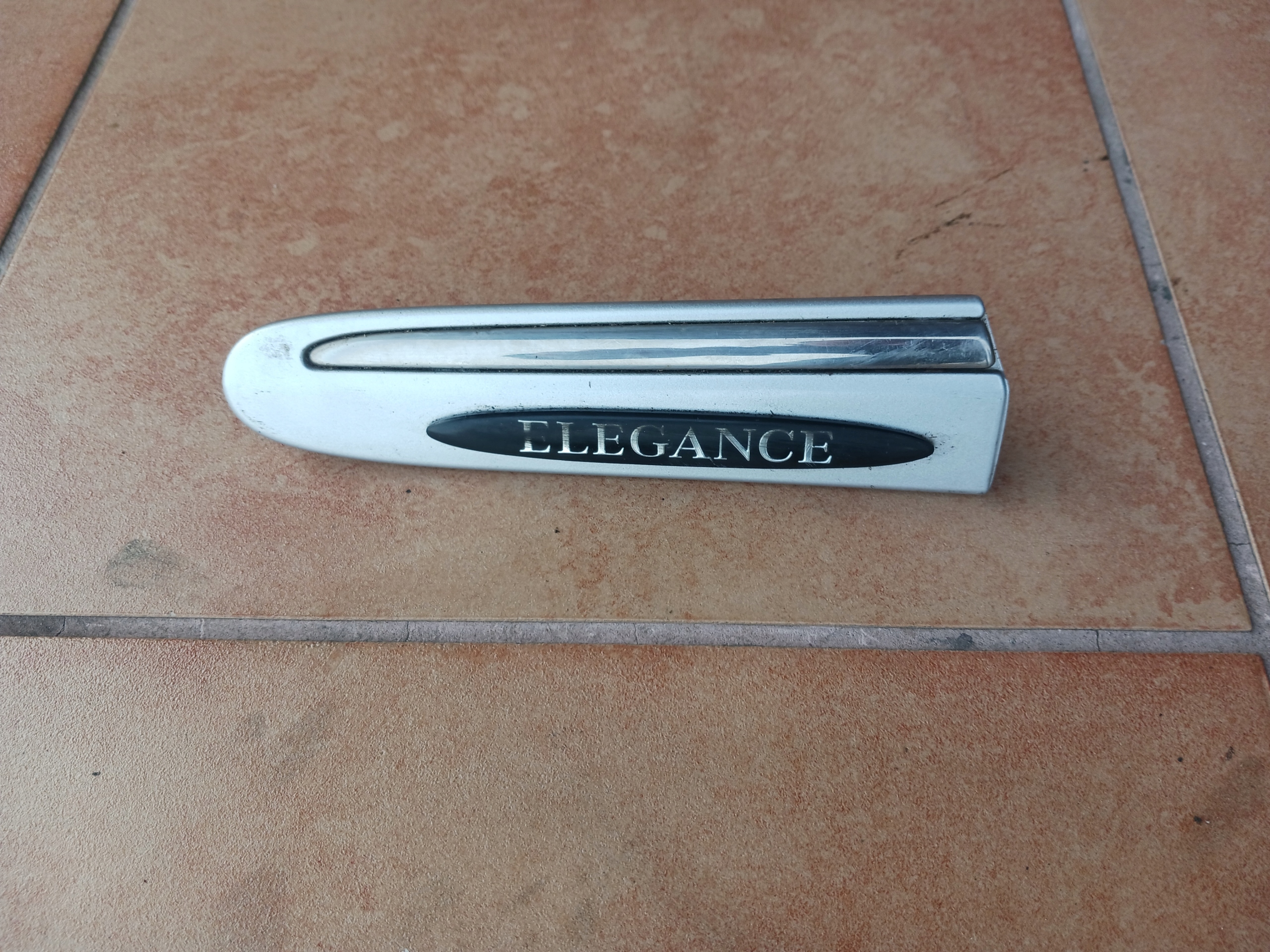 Moulage Aile Gauche MERCEDES CLK W209