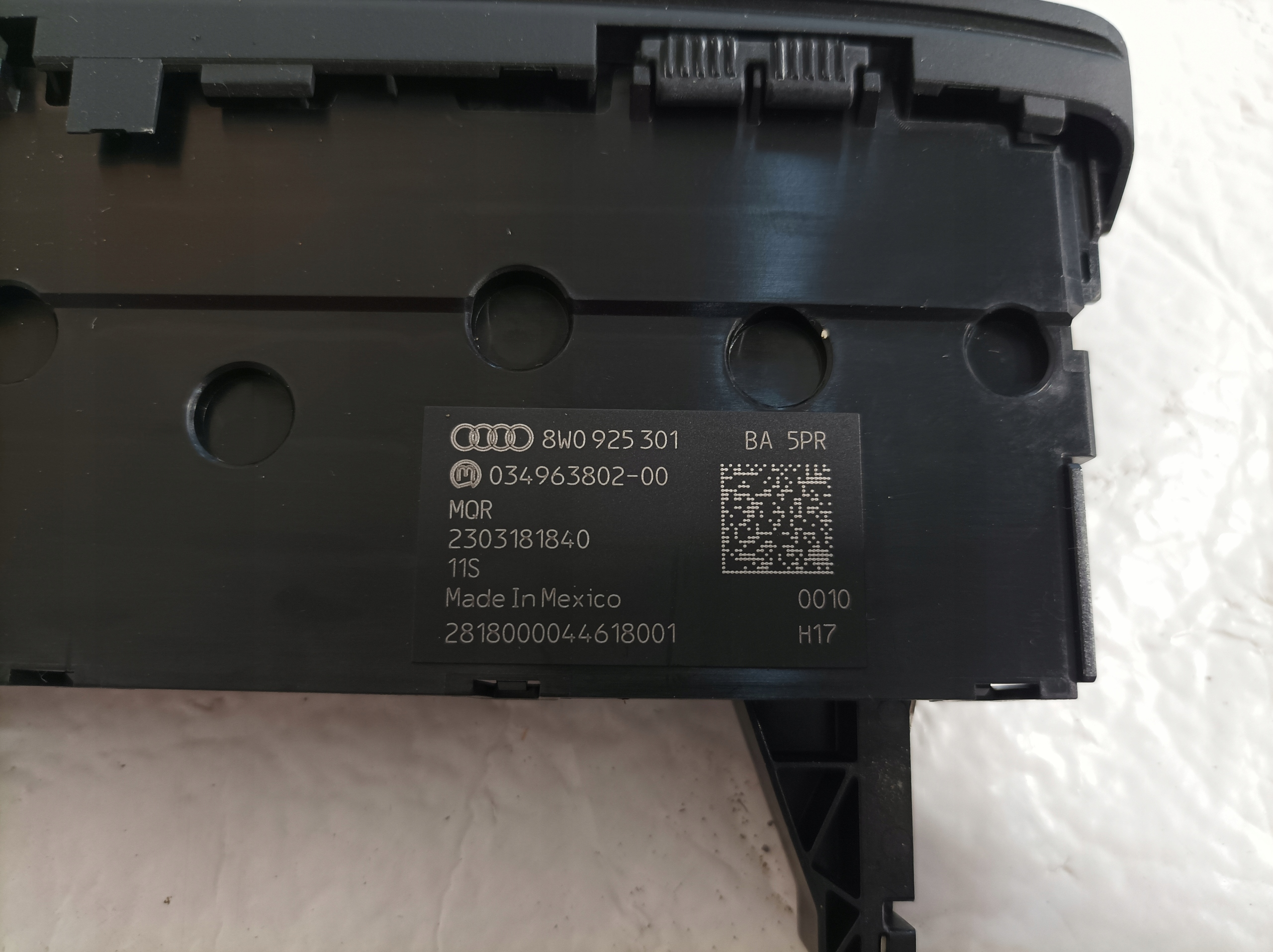 AUDI Q5 II PANEL ovladačů 8W0925301BA
