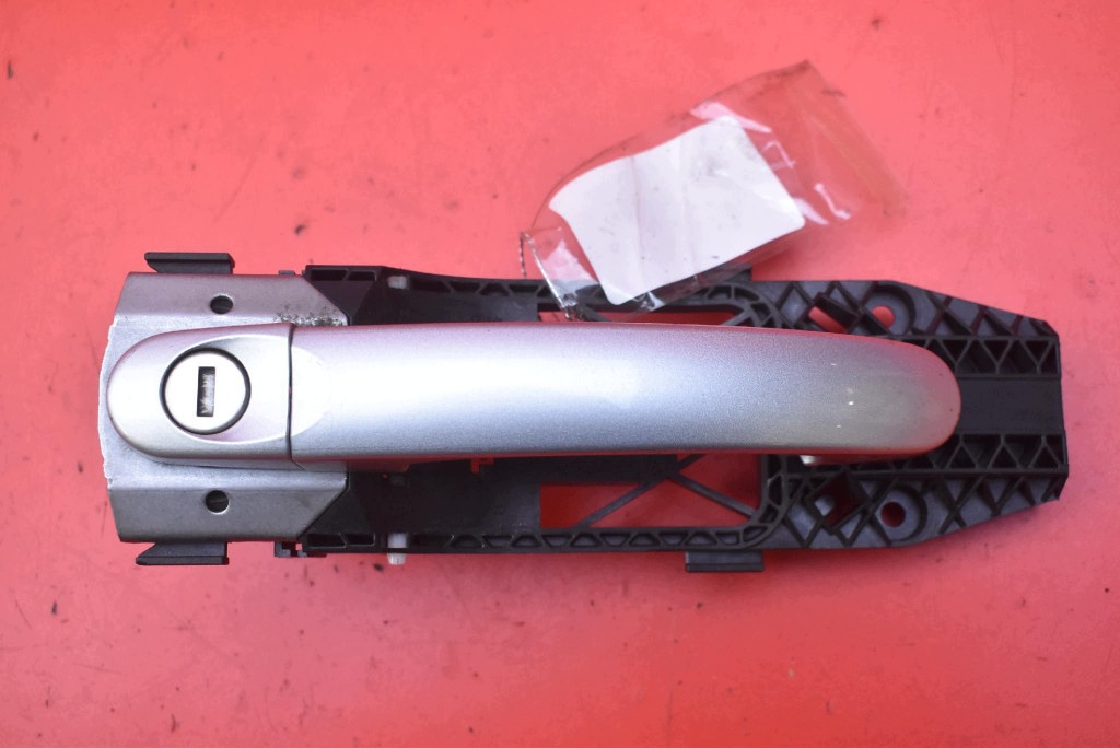handle left front front LA7W 5N0837885H VW CADDY 4 IV 3 III 2-LIFT 15-20