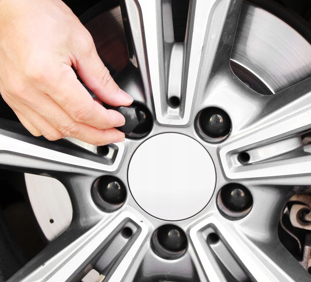 ZATYCZKA ZAŚLEPKA KORKI FELGI ŚRUB OPEL INSIGNIA Producent Inny