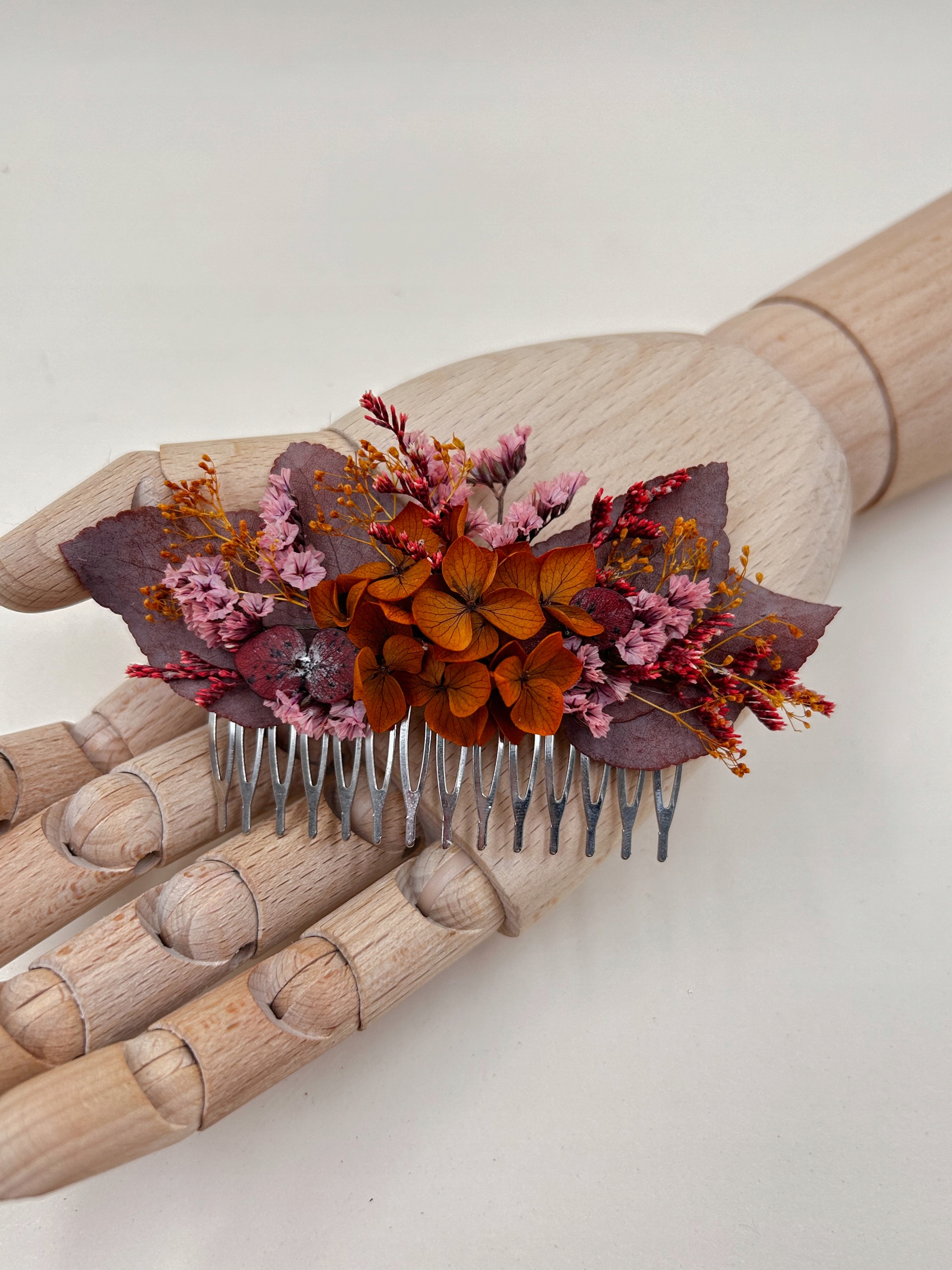 Podzimní svatební hřeben na vlasy ze sušených a stabilizovaných květin