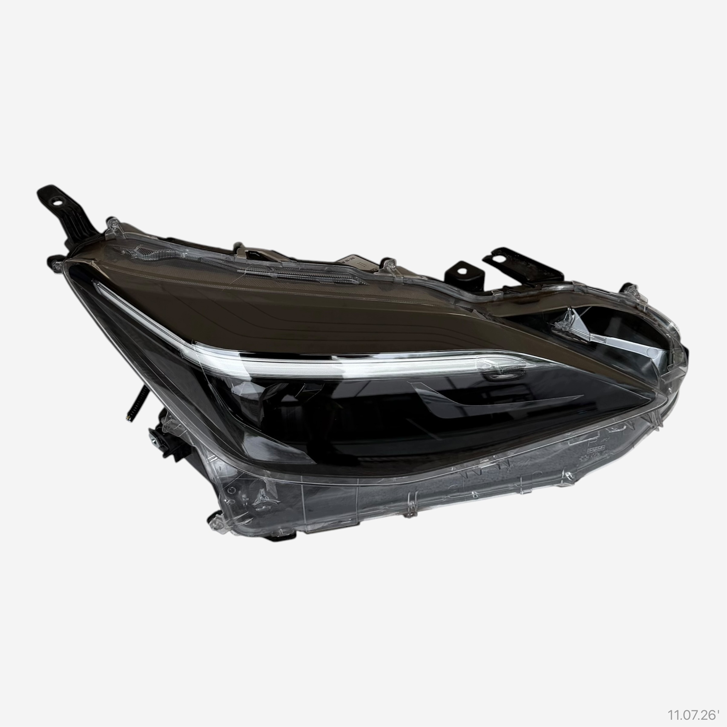 light front right TOYOTA YARIS CROSS 2023 ROK FULL LED