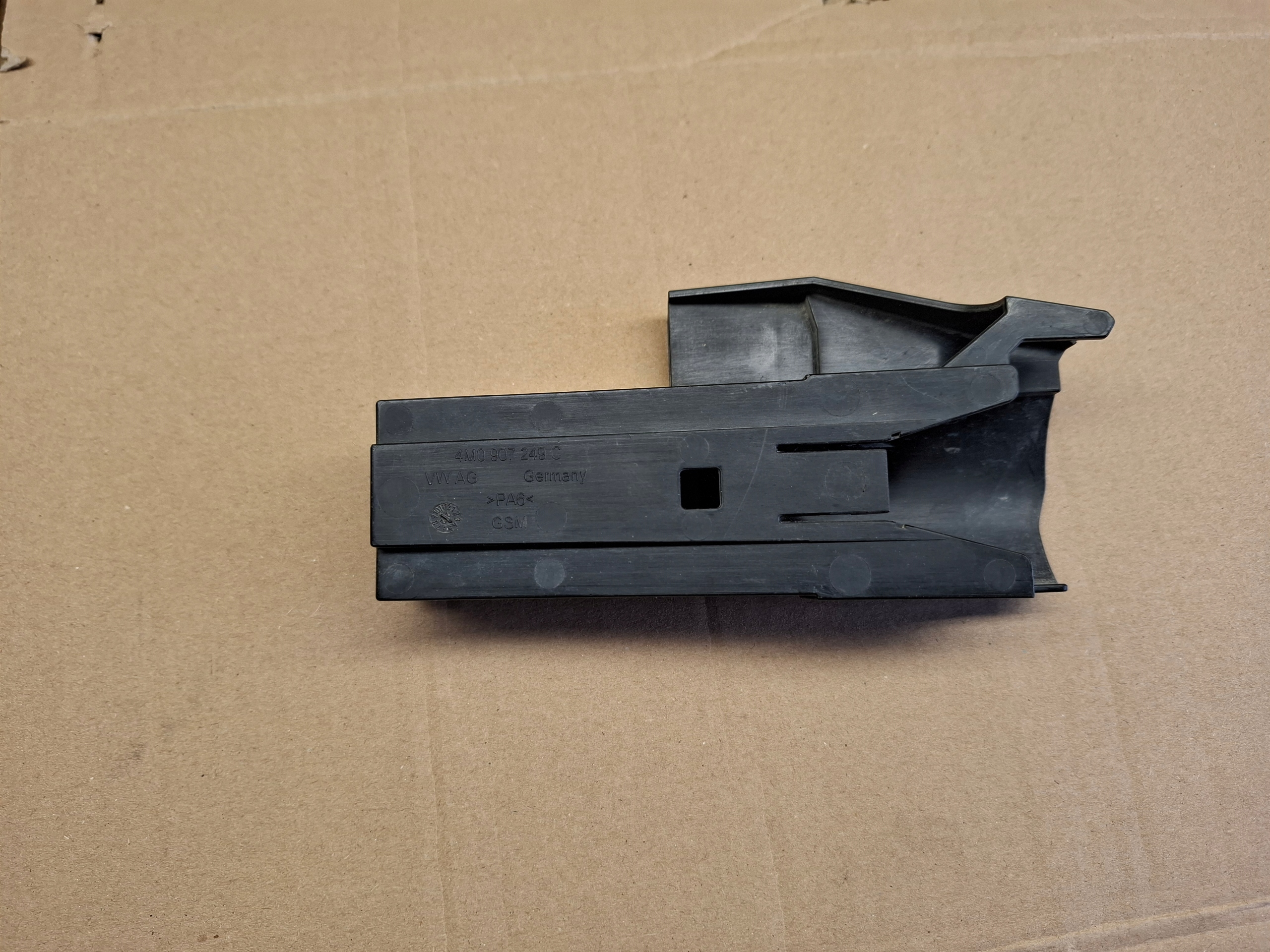 staffa Supporto centralina pressione pneumatici, gomme Audi Q7 Q8 4M 4M0907249C
