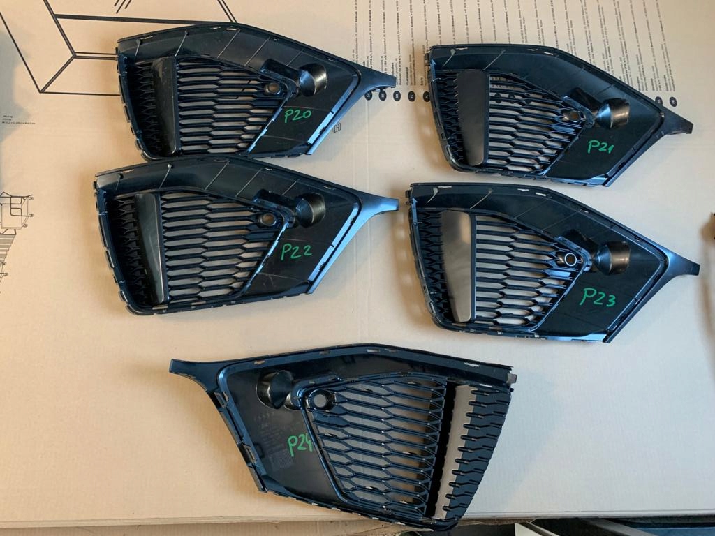 AUDI Q8 S-LINE SQ8 4M8 18- bumper grid left
