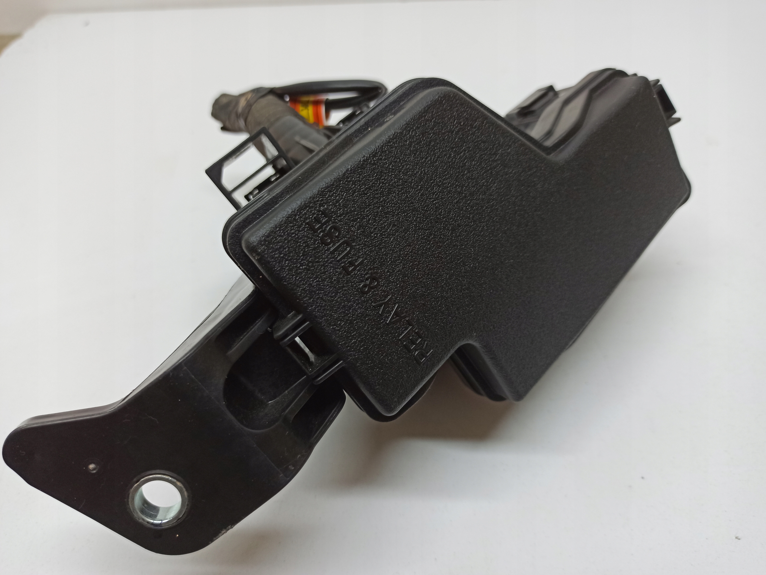 lexus LBX блок коробка предохранителей 82662-52B60