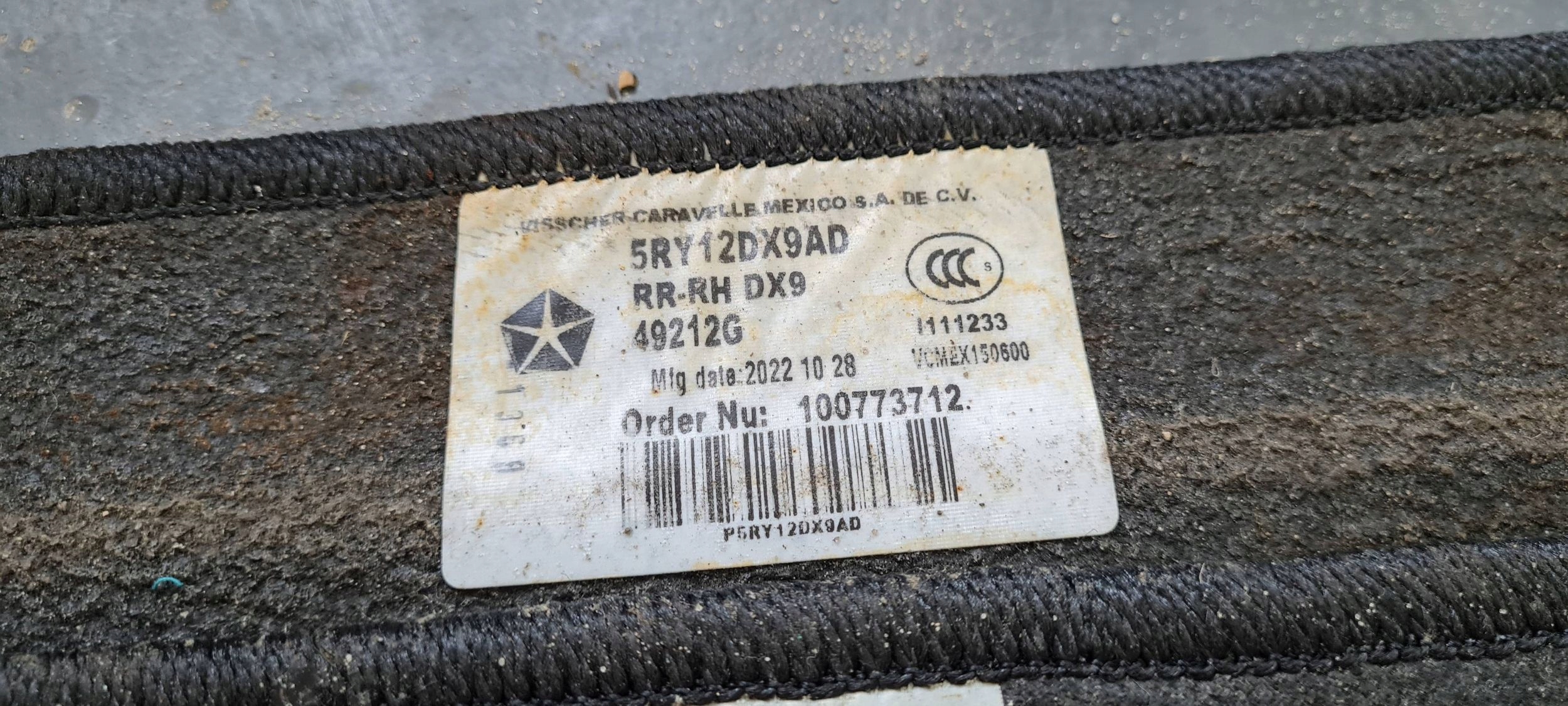 Chrysler Pacifica 2022 car carpet mats front rear part MATERIAL ORG