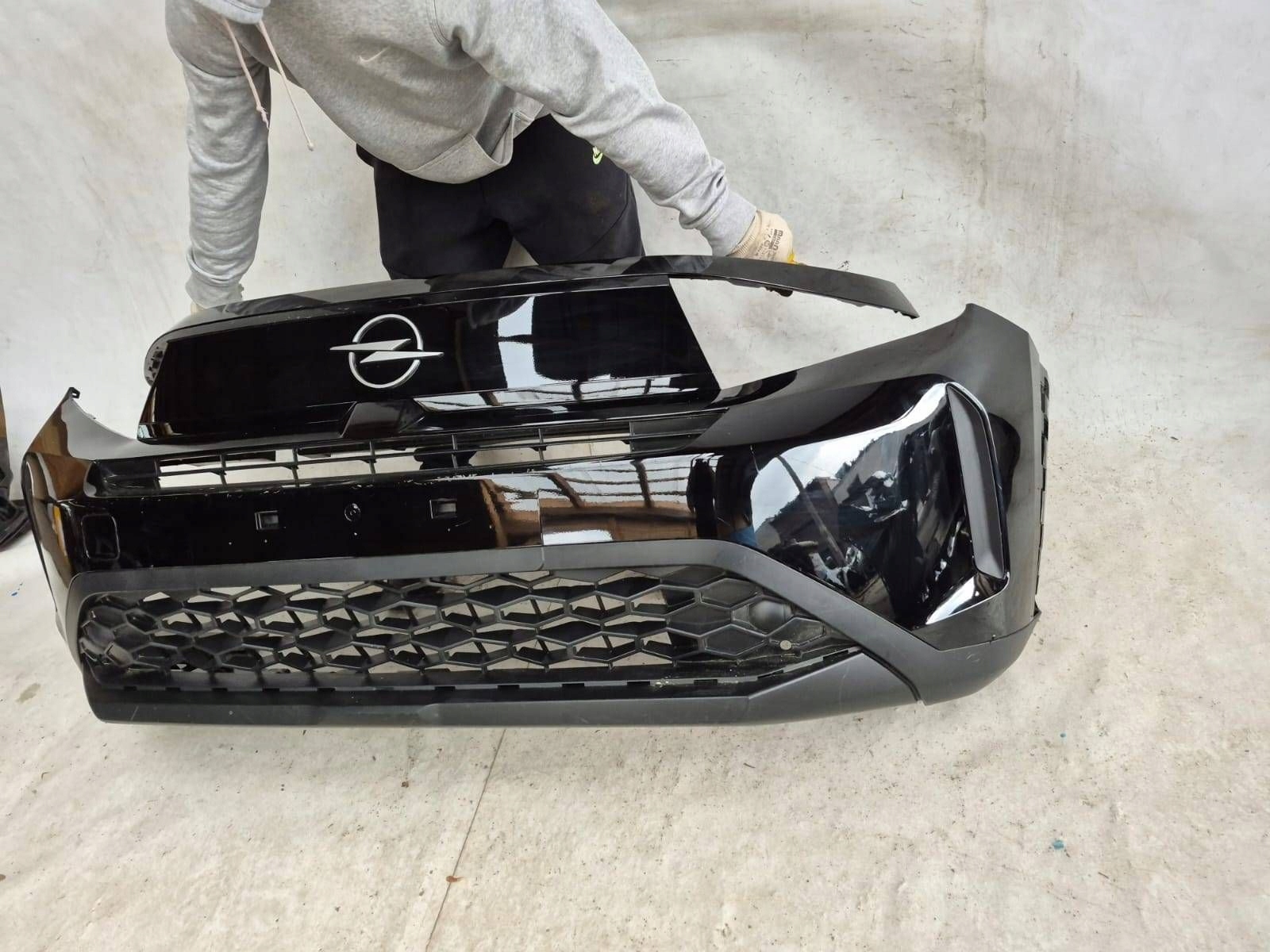 OPEL FRONTERA C 24- bumper front front without DZIUR 9854995780