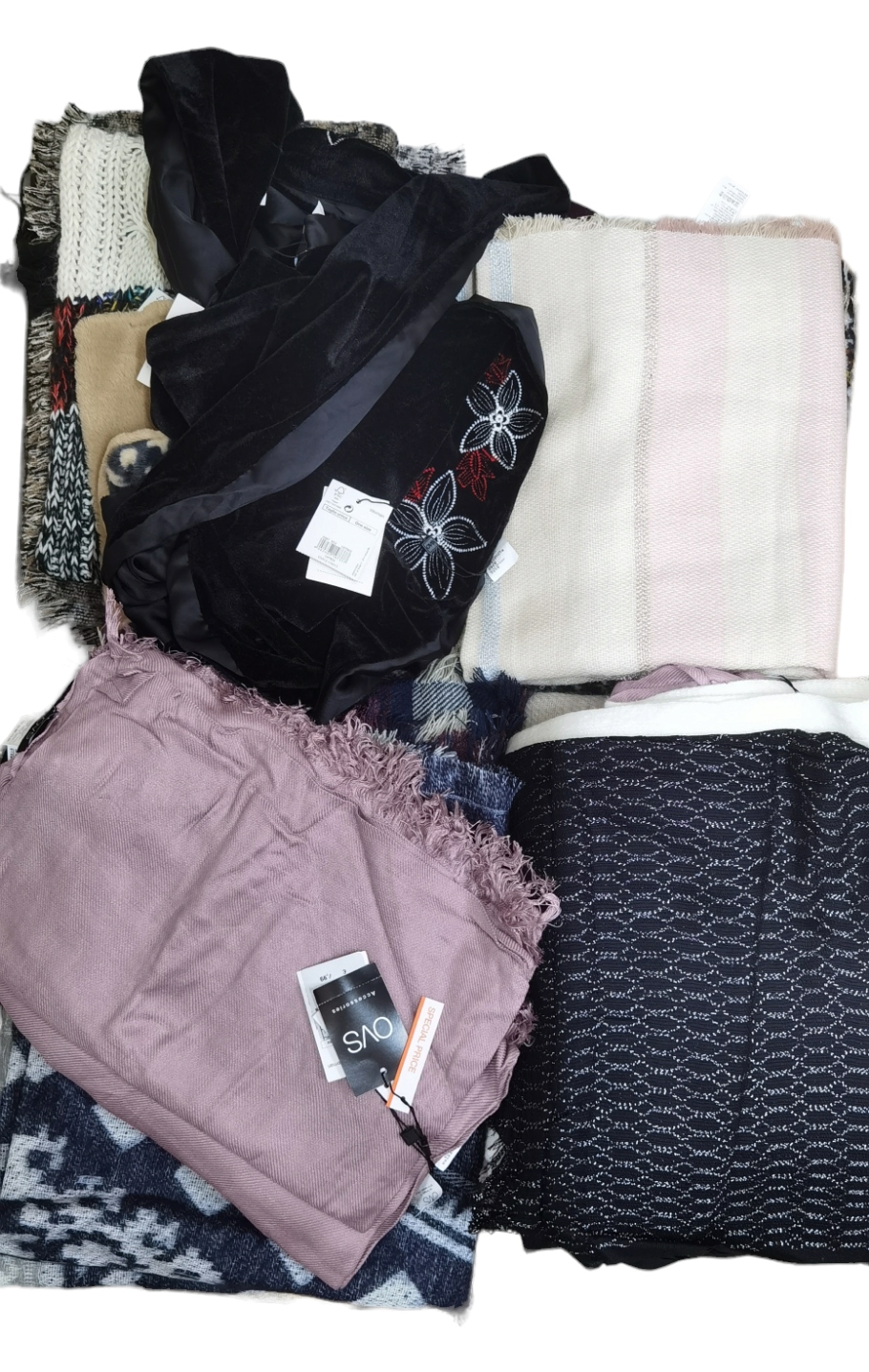 OVS HURT AKCESORIA MODOWE - SZALIKI KARTON 50 SZT NOWE Z METKĄ Marka OVS