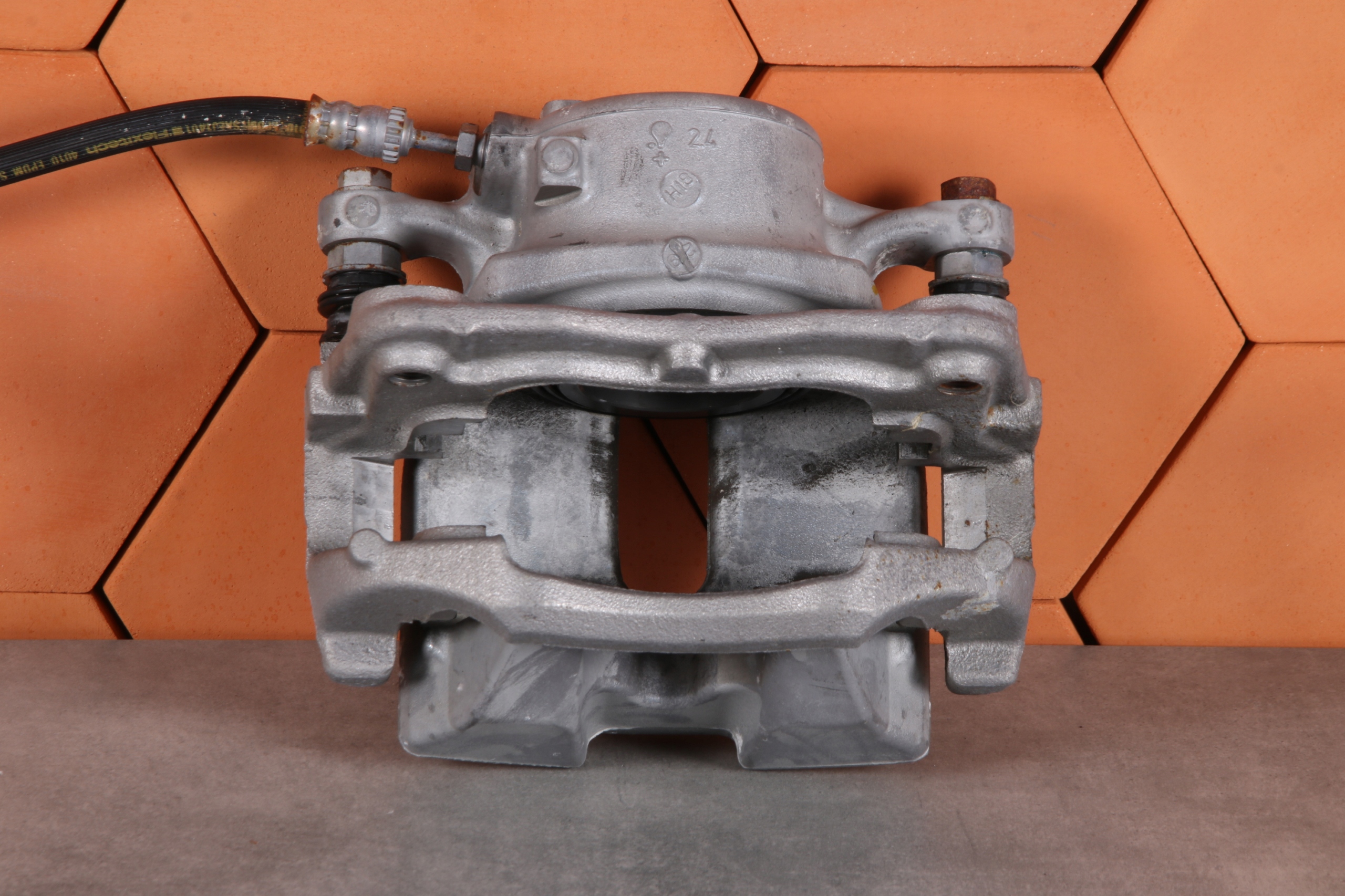 BMW X3 G01 G02 G20 caliper brake right front front 6882254 60/24/330