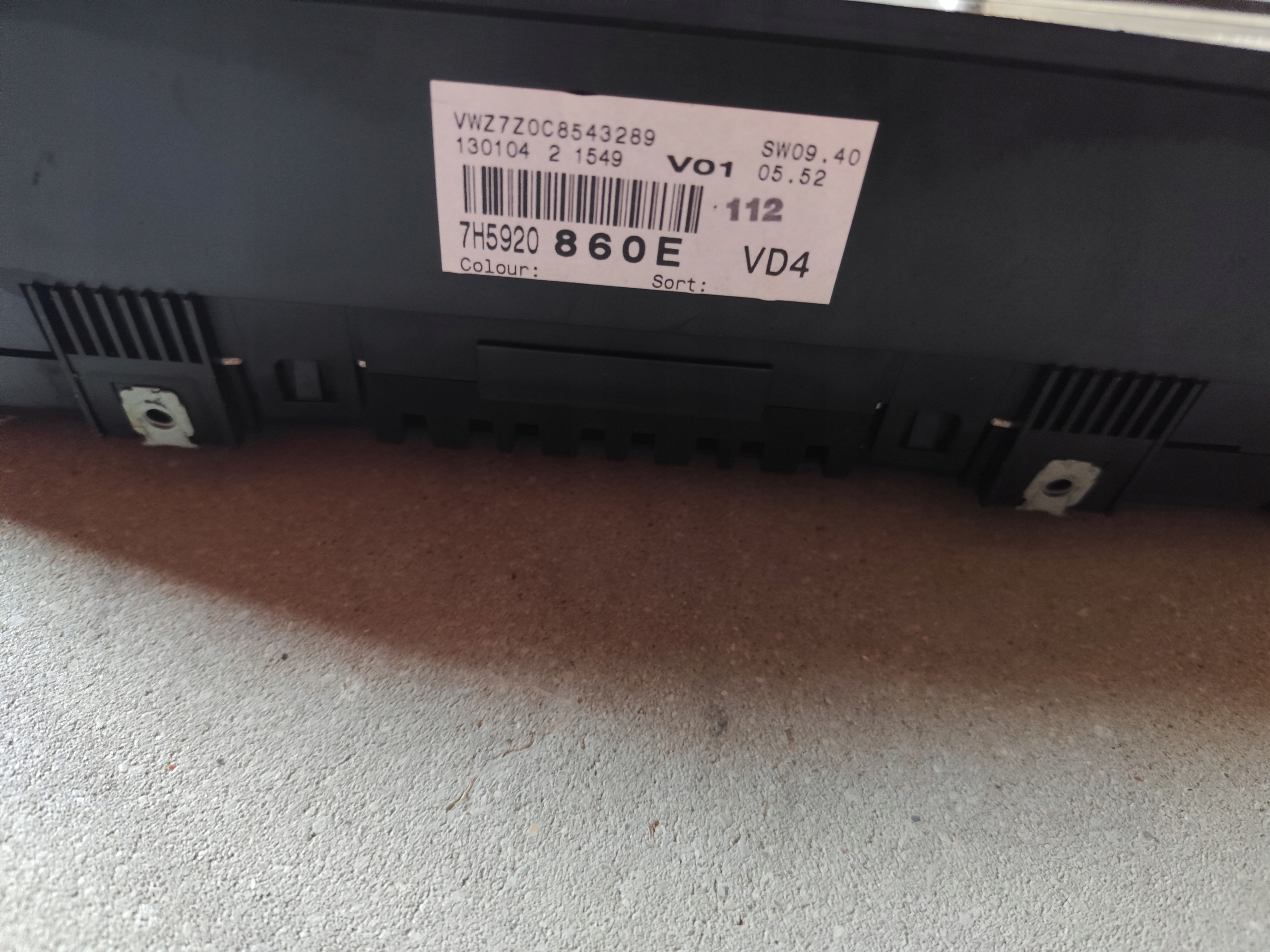 dials clock dials VW T5 MULTIVAN 7H5920860E POLFIS damaged window