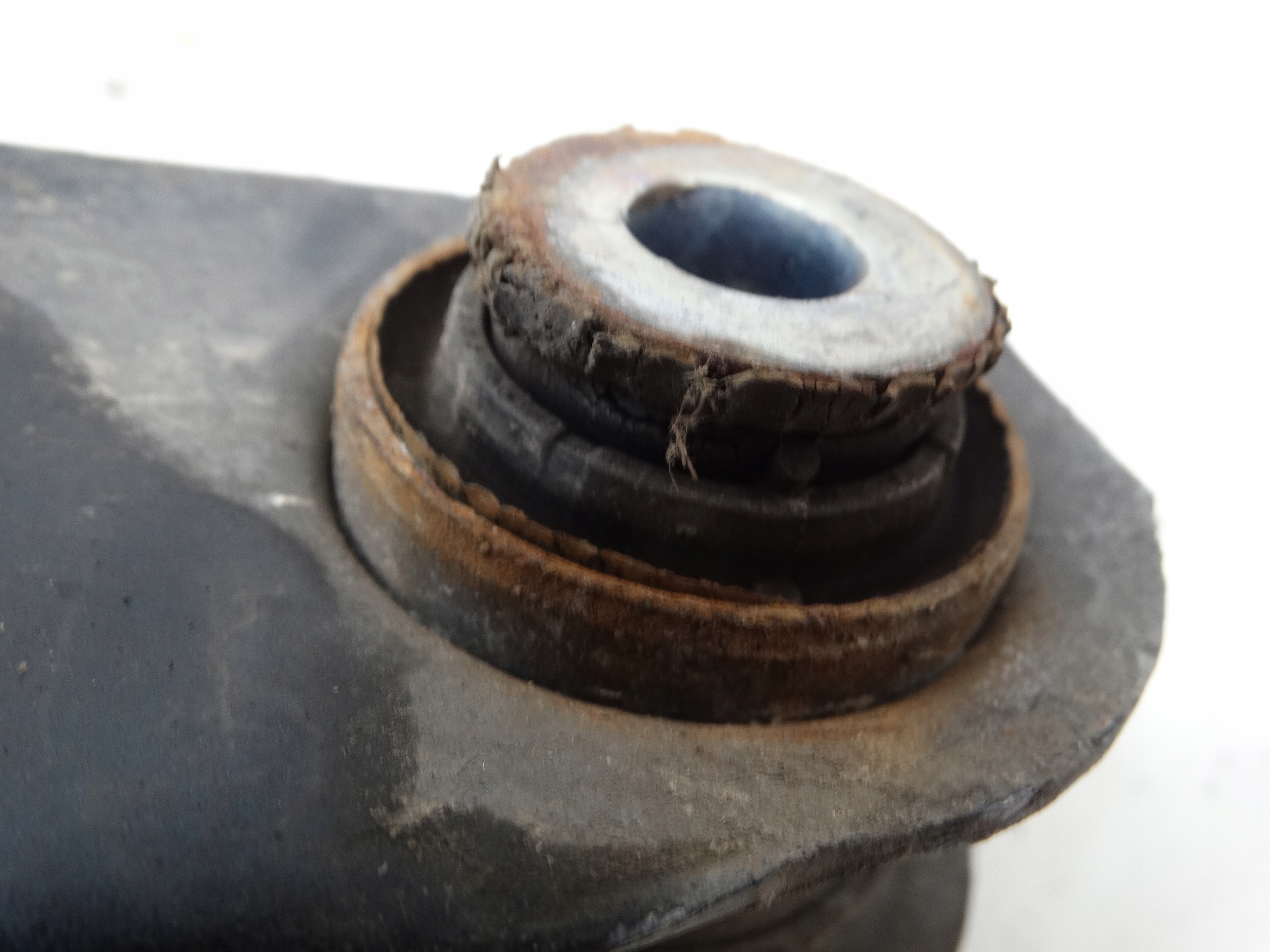 Querlenker unterer rechts heck BMW 1 F20 2.0D 2013R. 3332-6792541