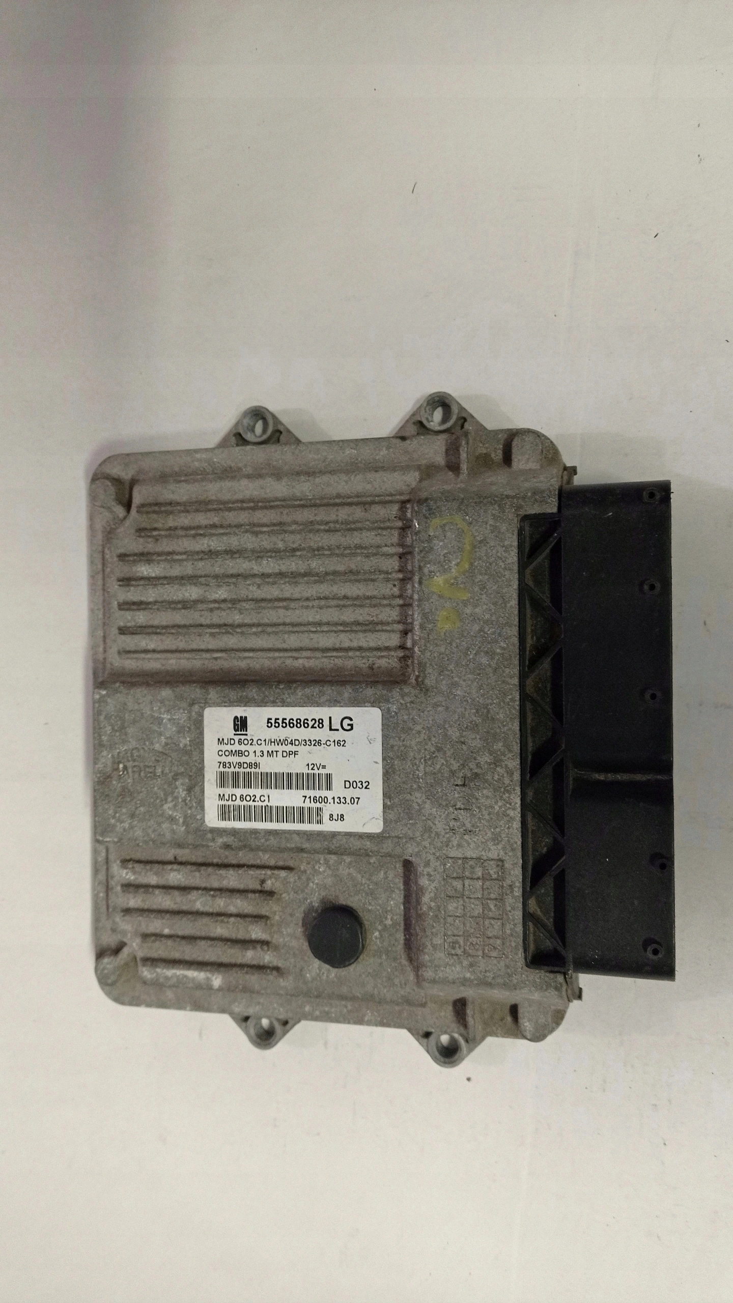 control unit computer of the engine 55568628 OPEL COMBO C