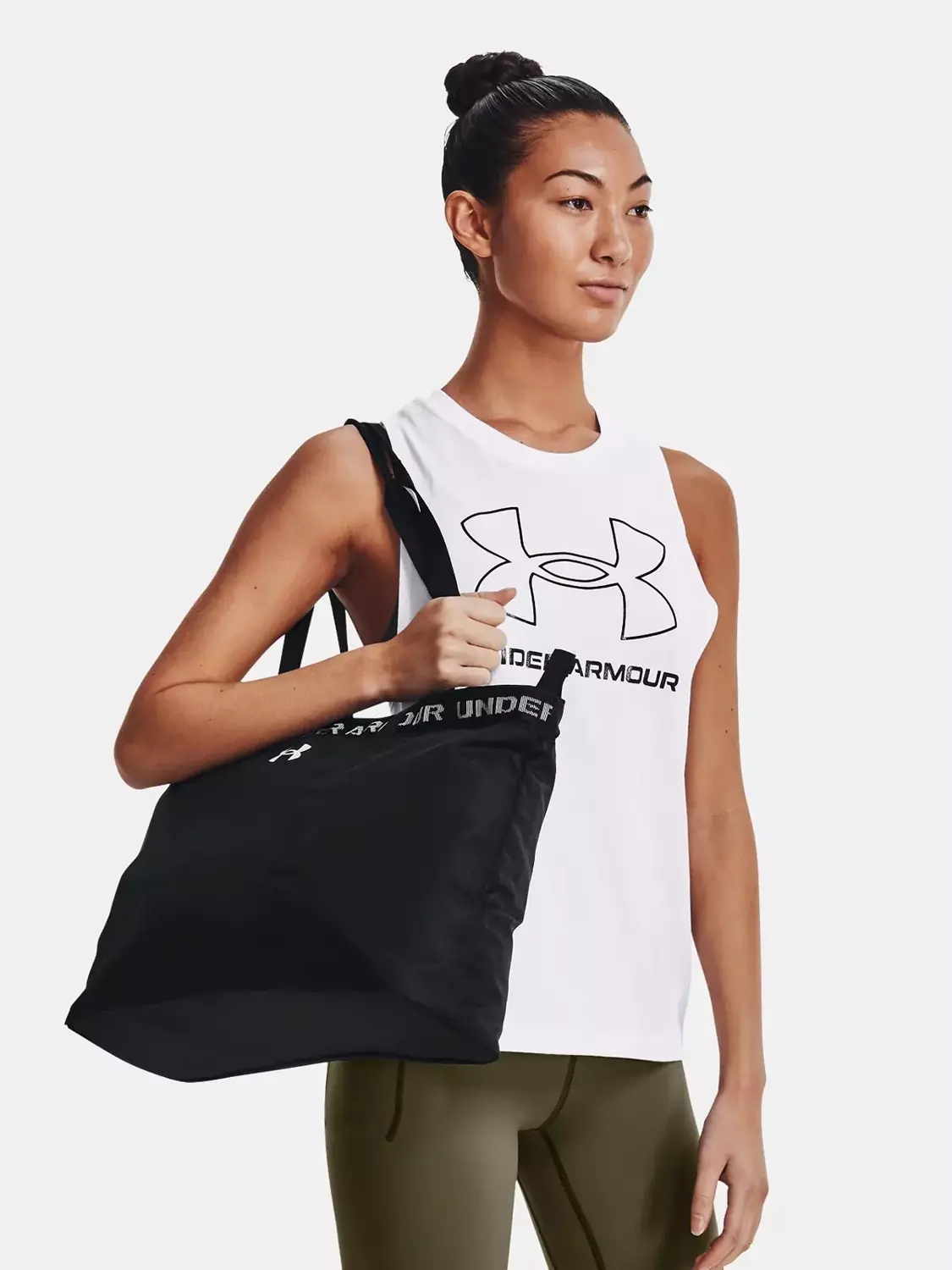 TOREBKA DAMSKA UNDER ARMOUR TORBA SPORTOWA NA ZAMEK POJEMNA 20L 1369214-001 Model 1369214-001