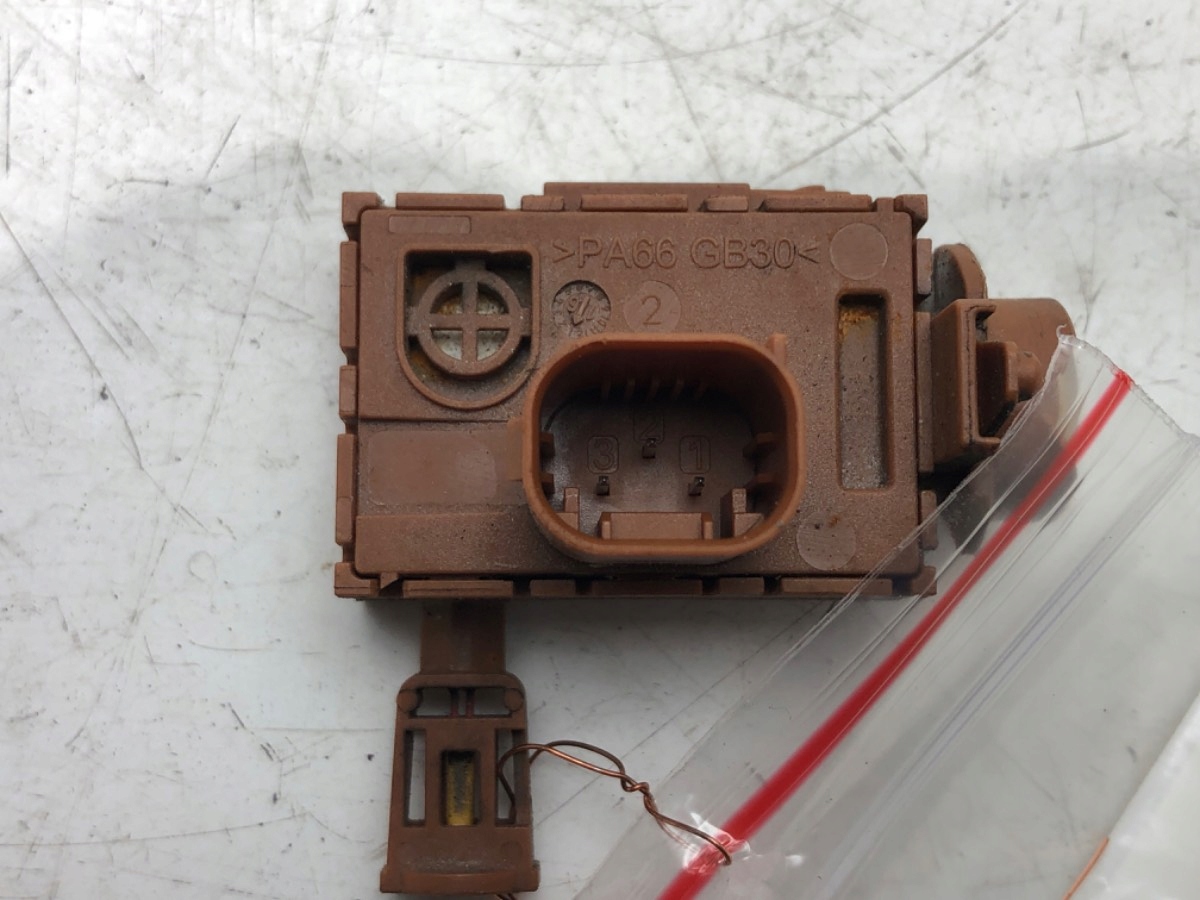 CZUJNIK JAKOŚCI POWIETRZA AUDI A6 C7 4H0907658 Typ samochodu Samochody osobowe