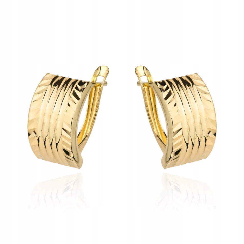 Zlaté Náušnice s diamanty, ryzost ryzost 585 , hmotnost 1,92 g, anglické zapínání