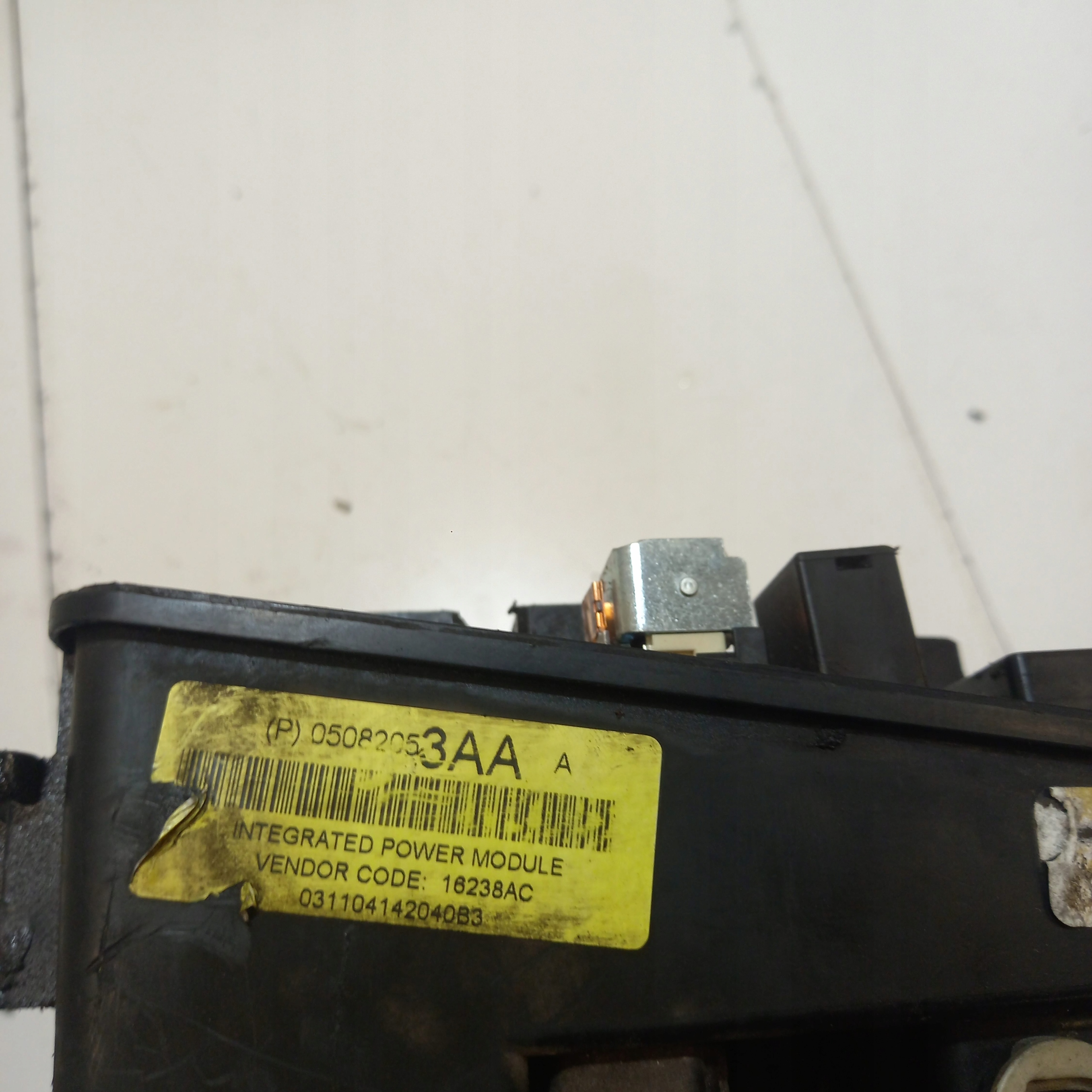 module control unit MOCY CHRYSLER PACIFICA P05082053AA