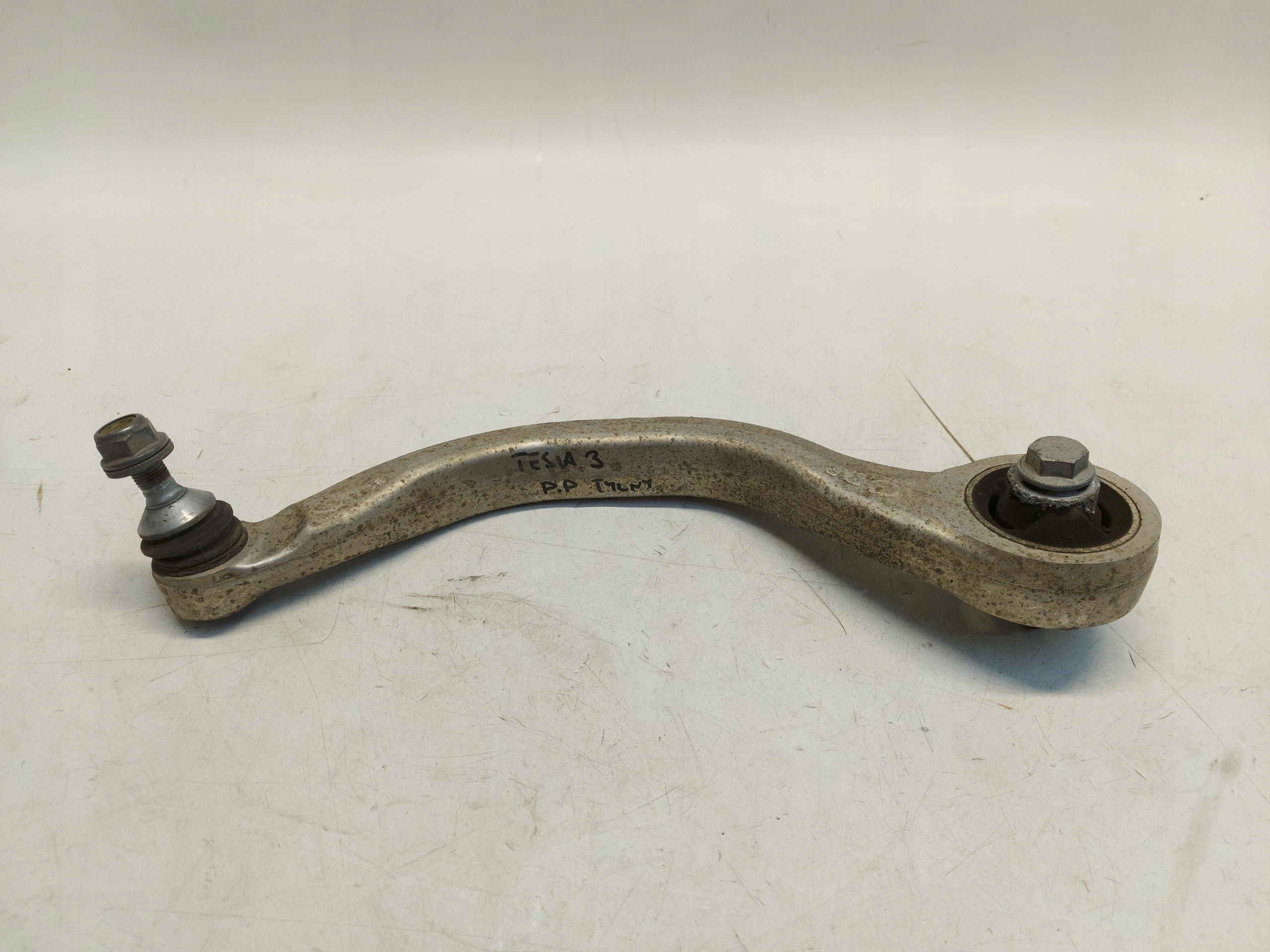 TESLA 3 III arm front right rear