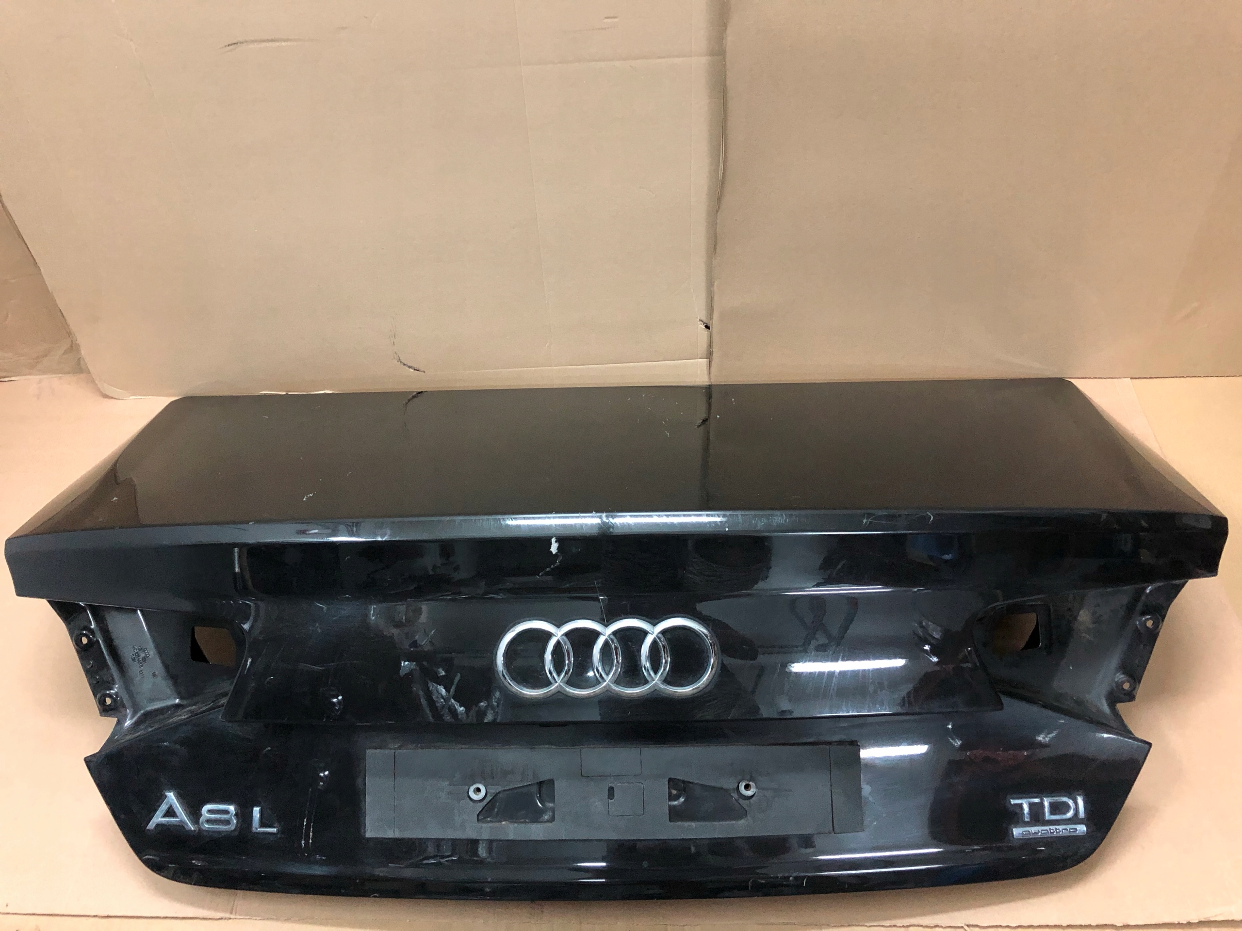 KLAPA BAGAŻNIKA AUDI A8 D4 TYLNA KLAPA TYŁ 4H0