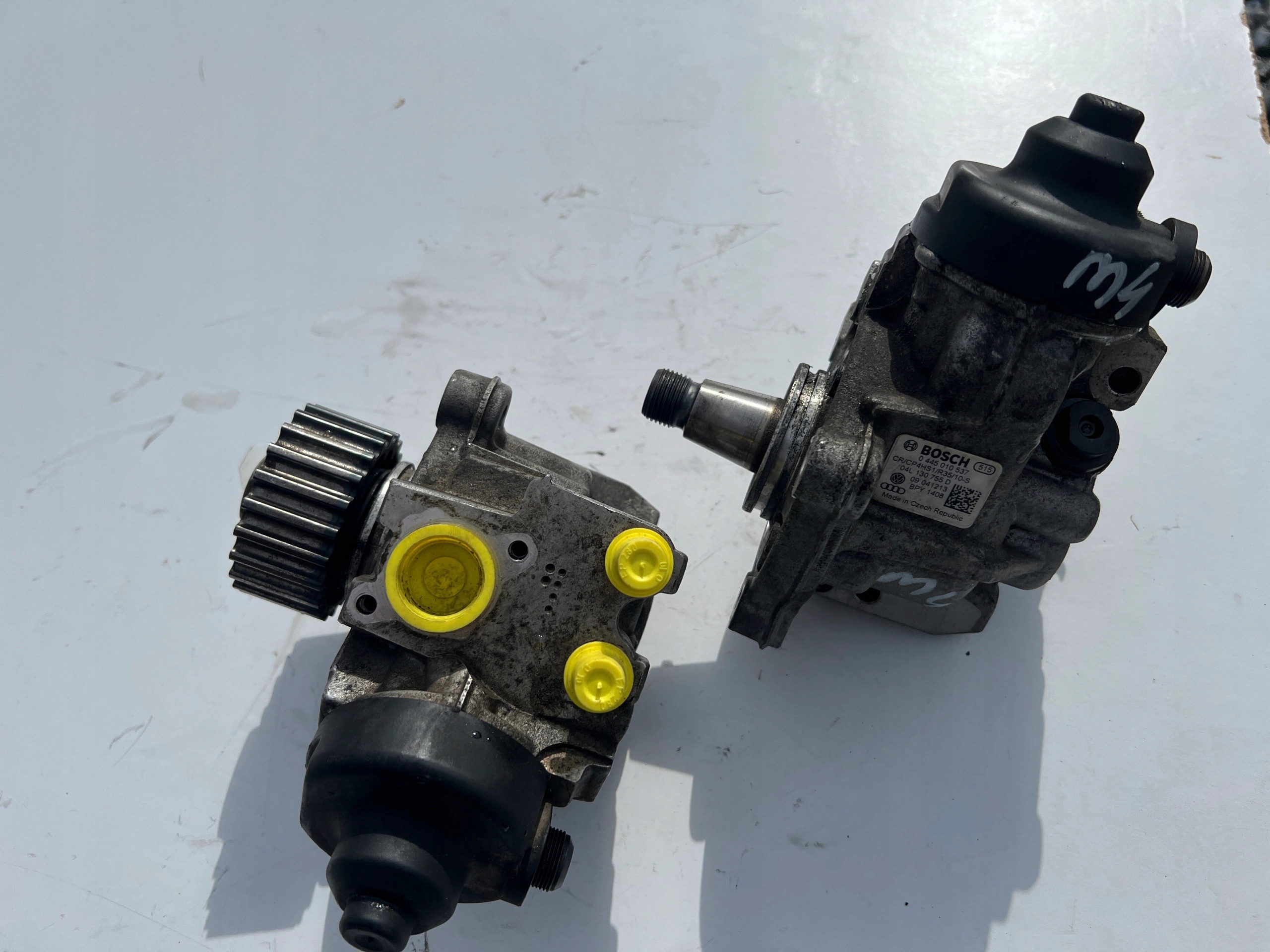 VW SKODA AUDI TDI Einspritzpumpe 04L130755D 0445010537 Original