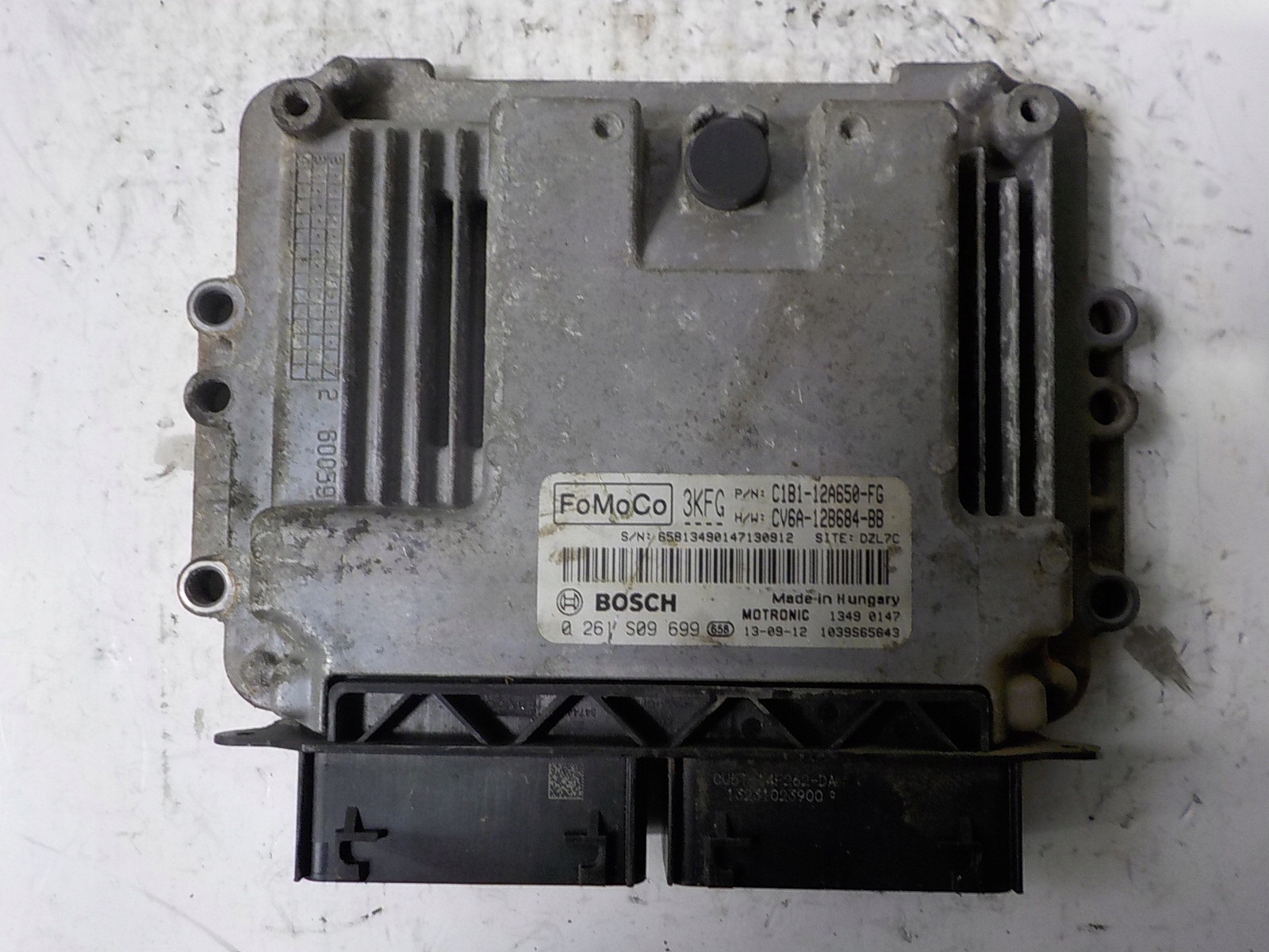 FORD computer control unit 0261S09699 C1B1-12A650-FG CV6A-12B684-BB