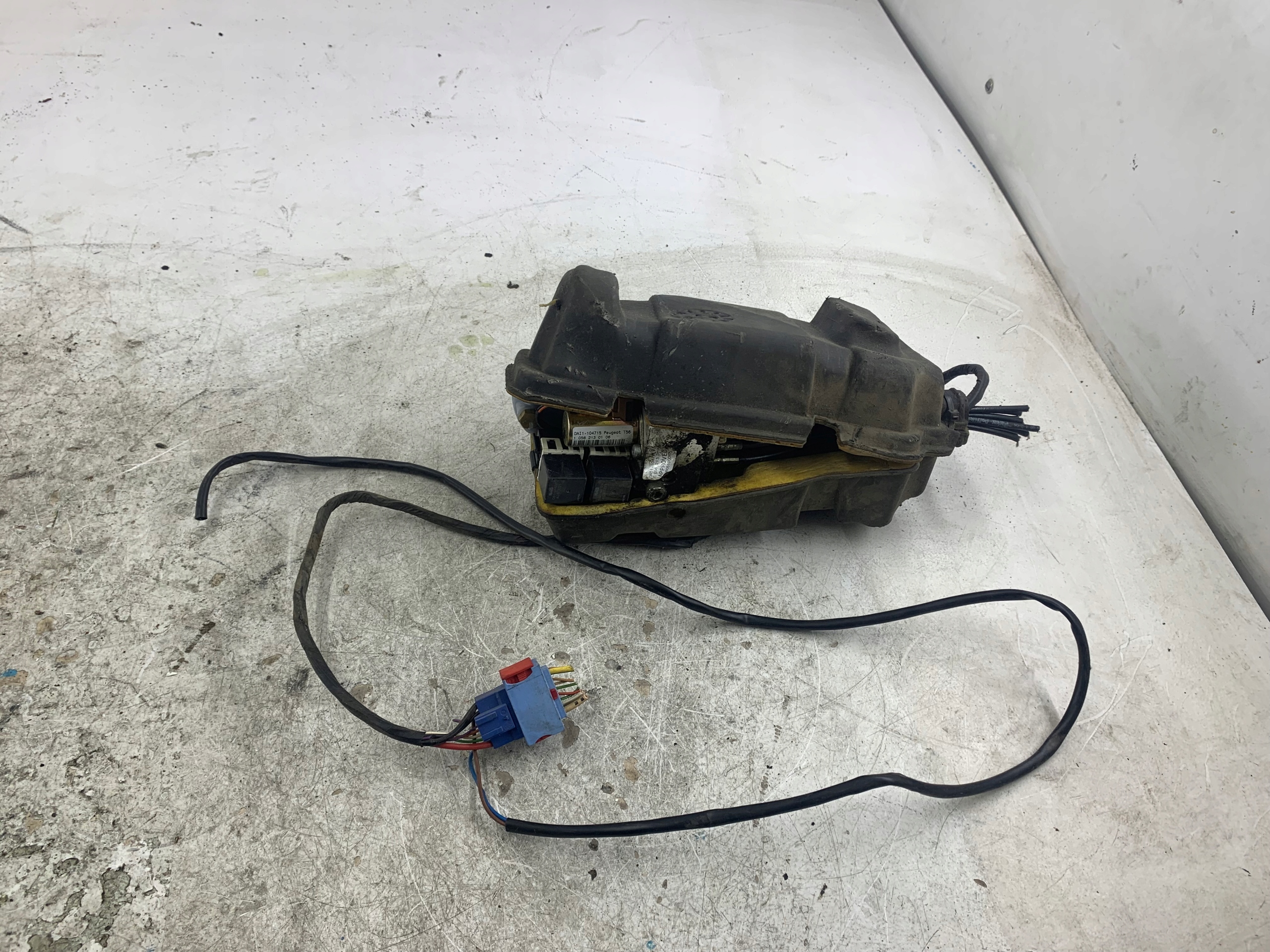 PEUGEOT 307 CC pump roofs 10562130106