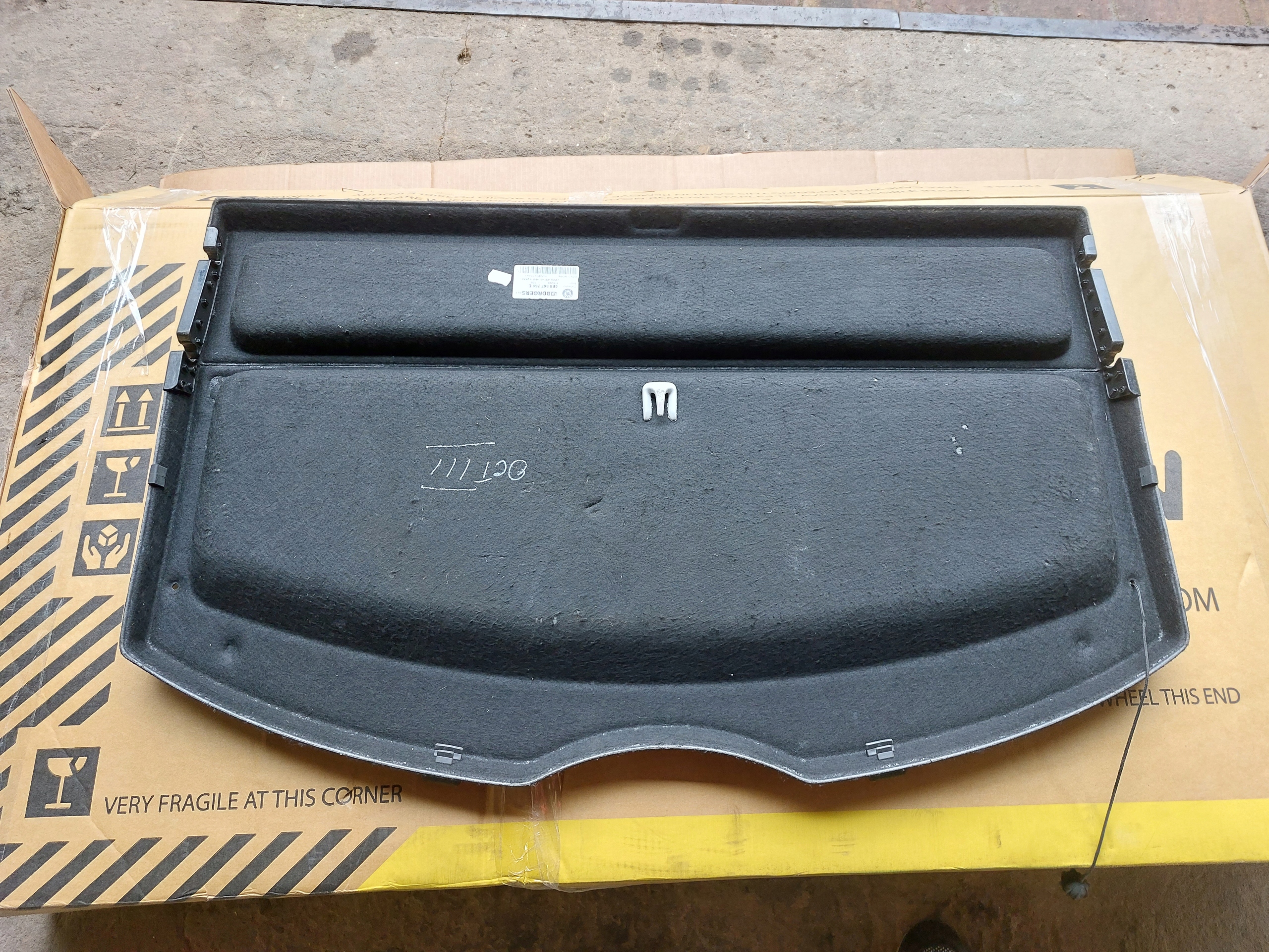 plato boot SKODA OCTAVIA III HB