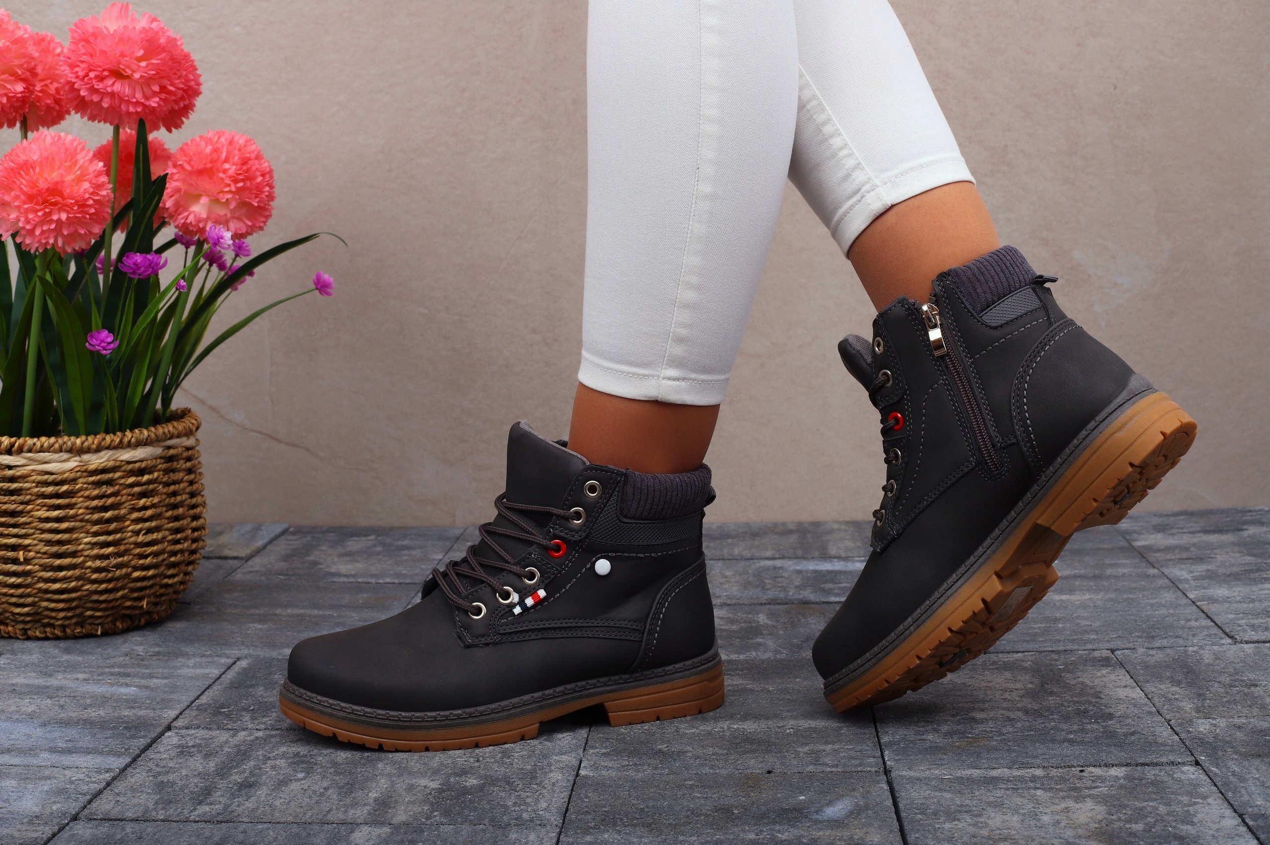 BUTY ZIMOWE BOTKI TRAPERY ZIMOWE OCIEPLANE DAMSKIE Rozmiar 41