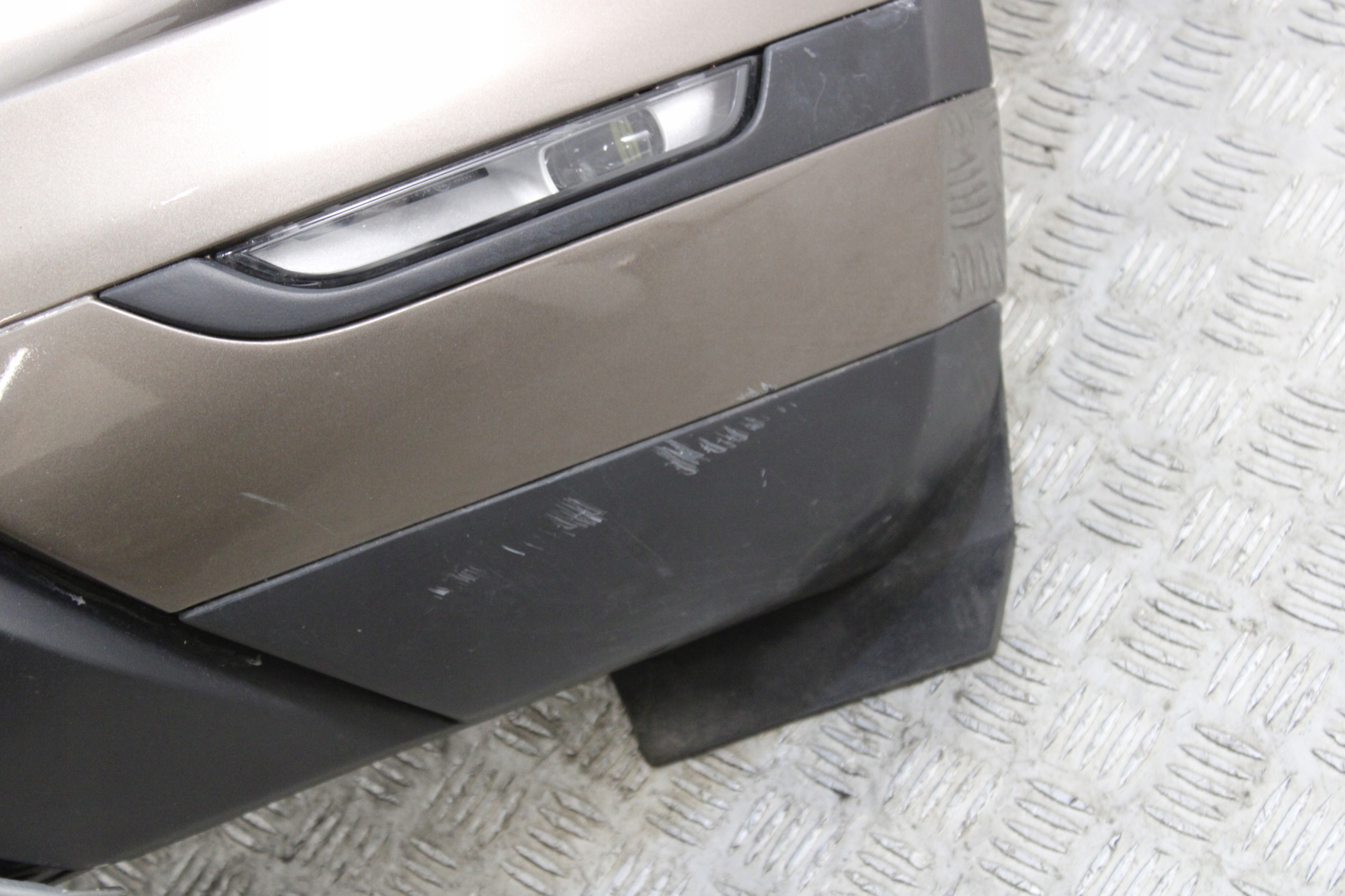 bumper front front complete 6X PDC LAND ROVER EVOQUE II 2 L551