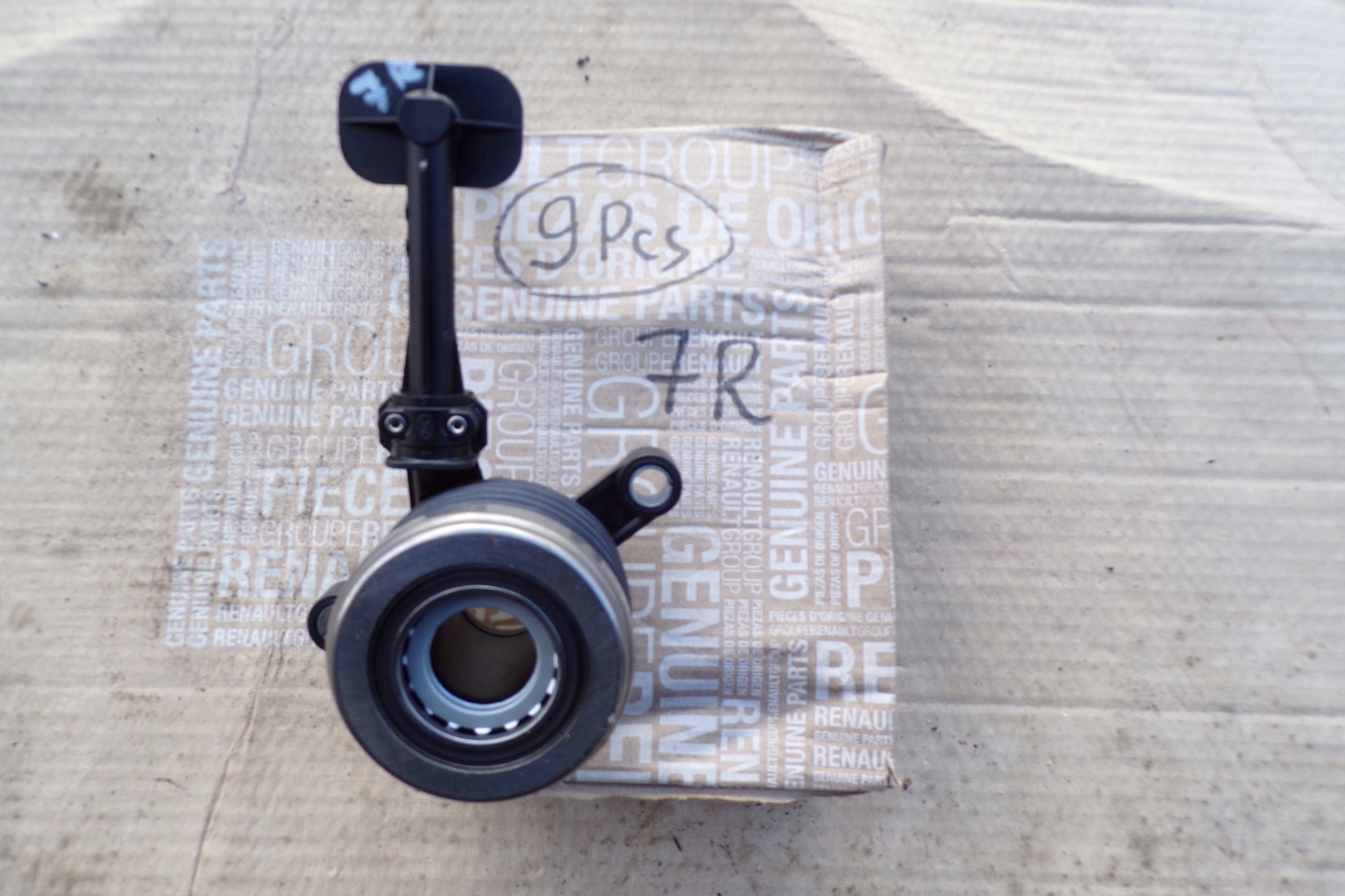 WYSPRZĘGLIK 306206219R RENAULT DACIA Numer katalogowy części 30 62 062 19R