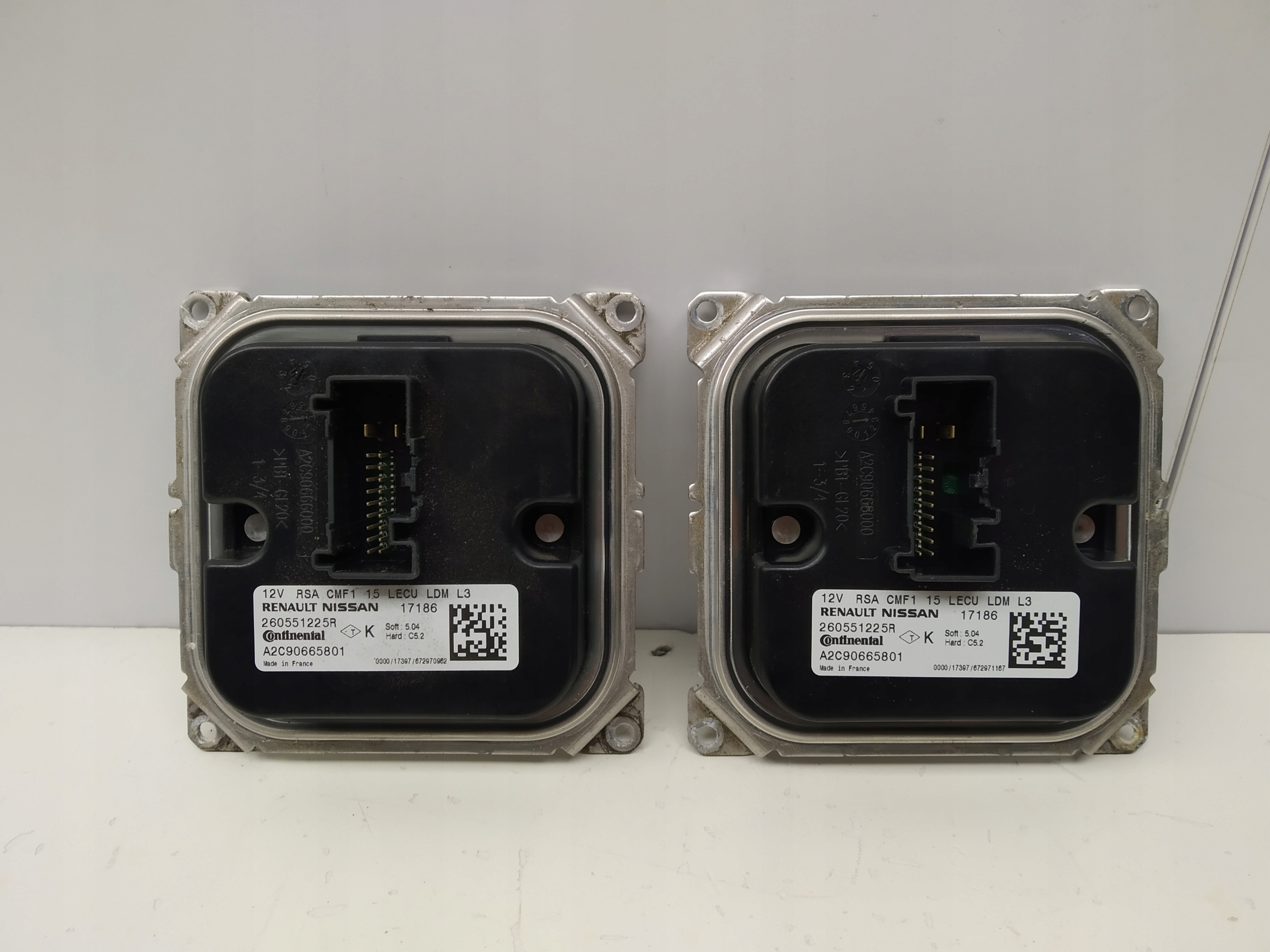 Nissan Renault OM 260551225R module control unit lights LED megane iv clio
