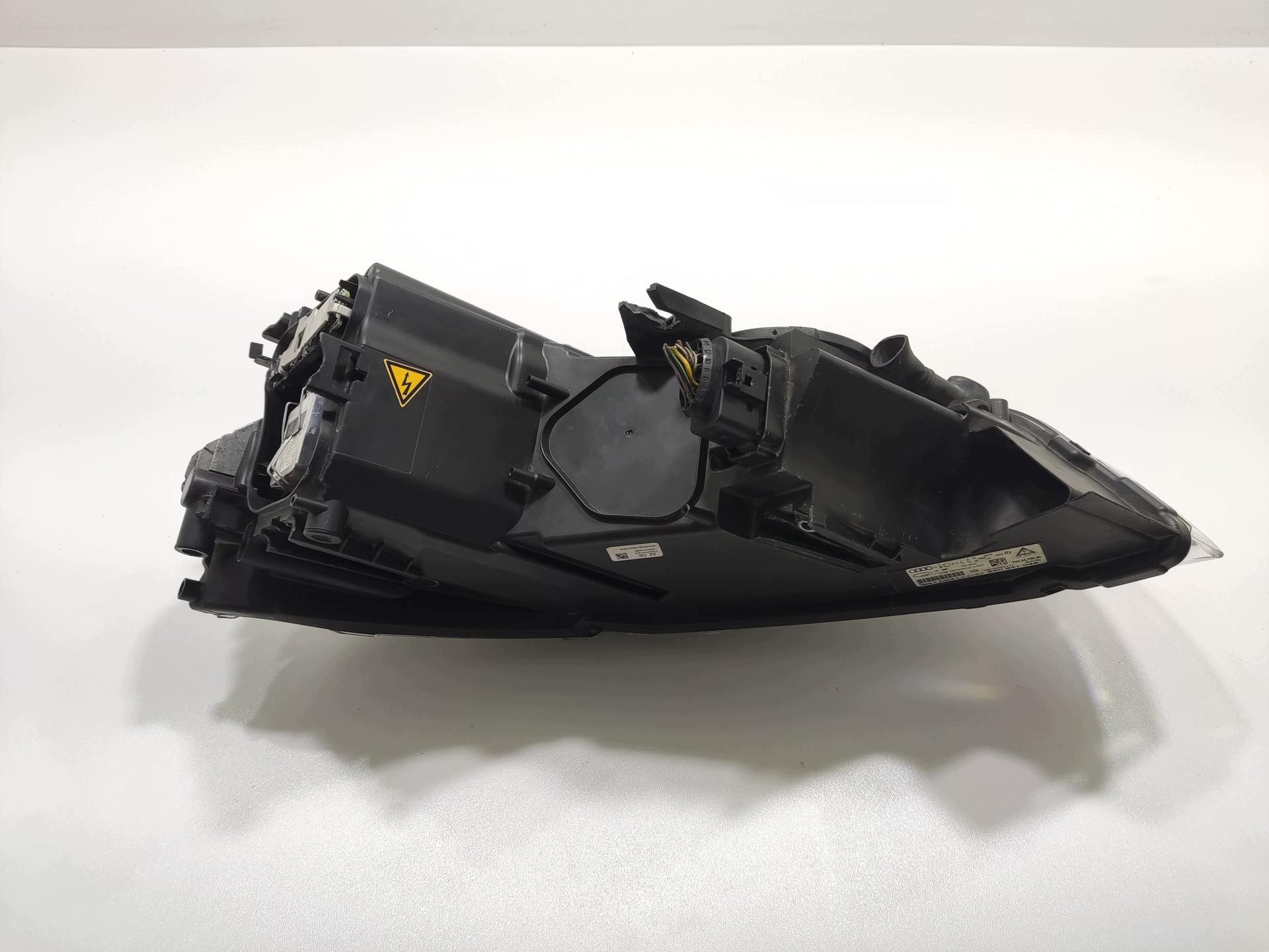 light right front front XENON AUDI A1 and 8X 2010-2014 8X0941044 EUROPA