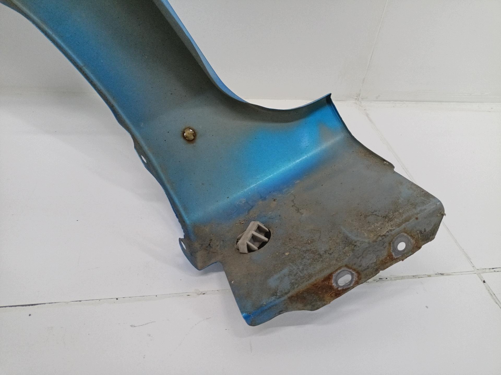 fender front right side Mazda 3 2 BL 2010