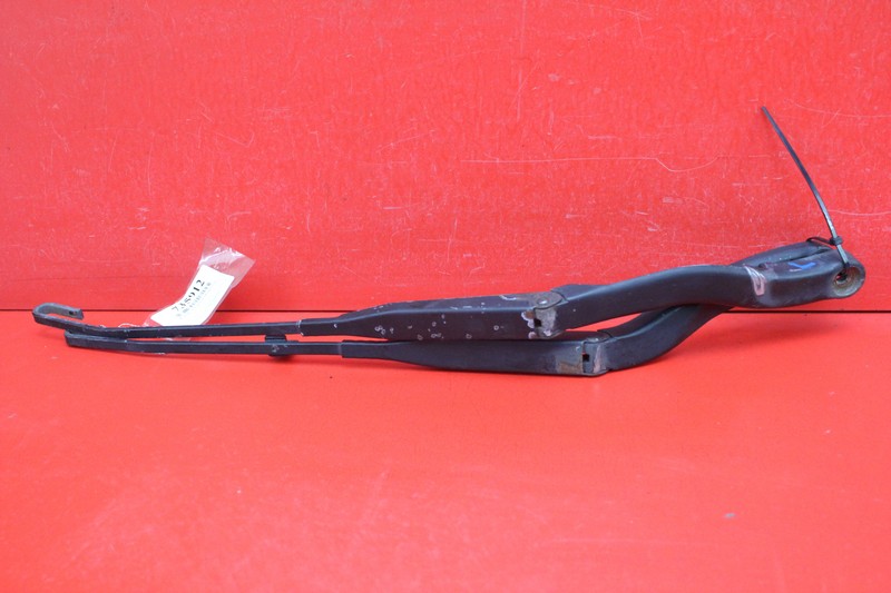 Важіль склоочисника EU AUDI A8 D2 97r