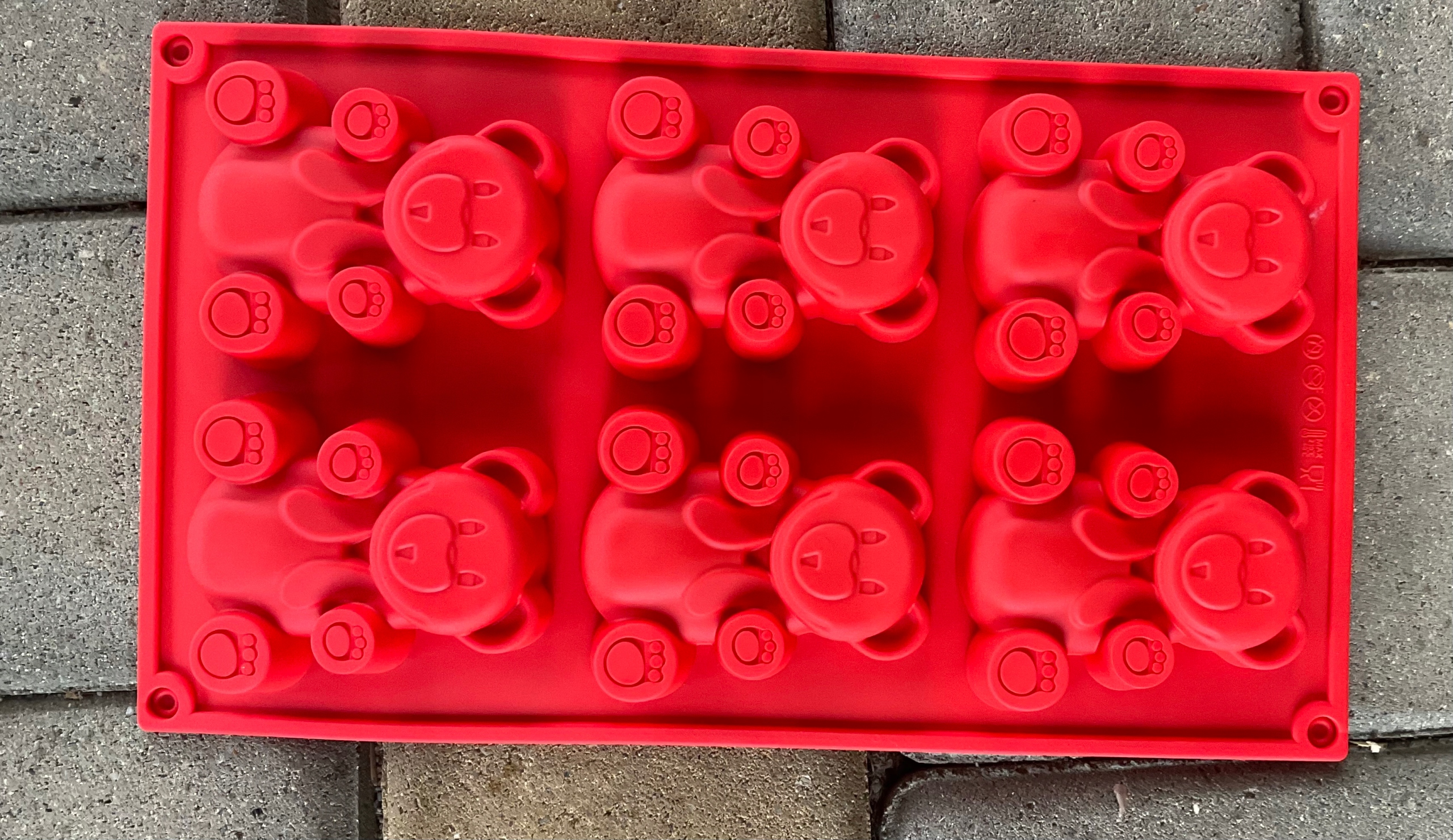 FOREMKA SILIKONOWA NA MUFFINKI FORMA CIASTKA MISIE Długość 31 cm