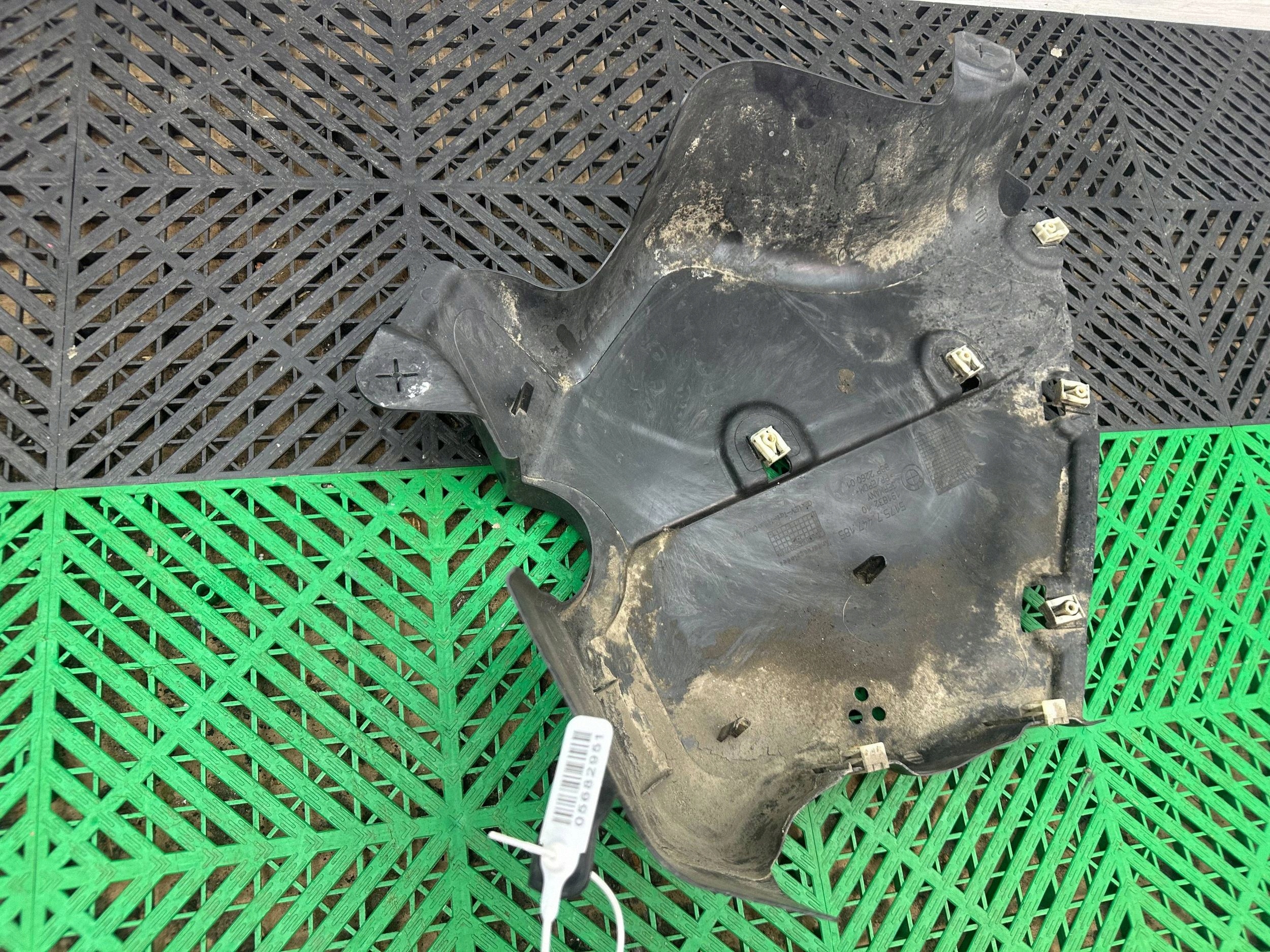 cover front chassis BMW 3 G20 G21 7447185