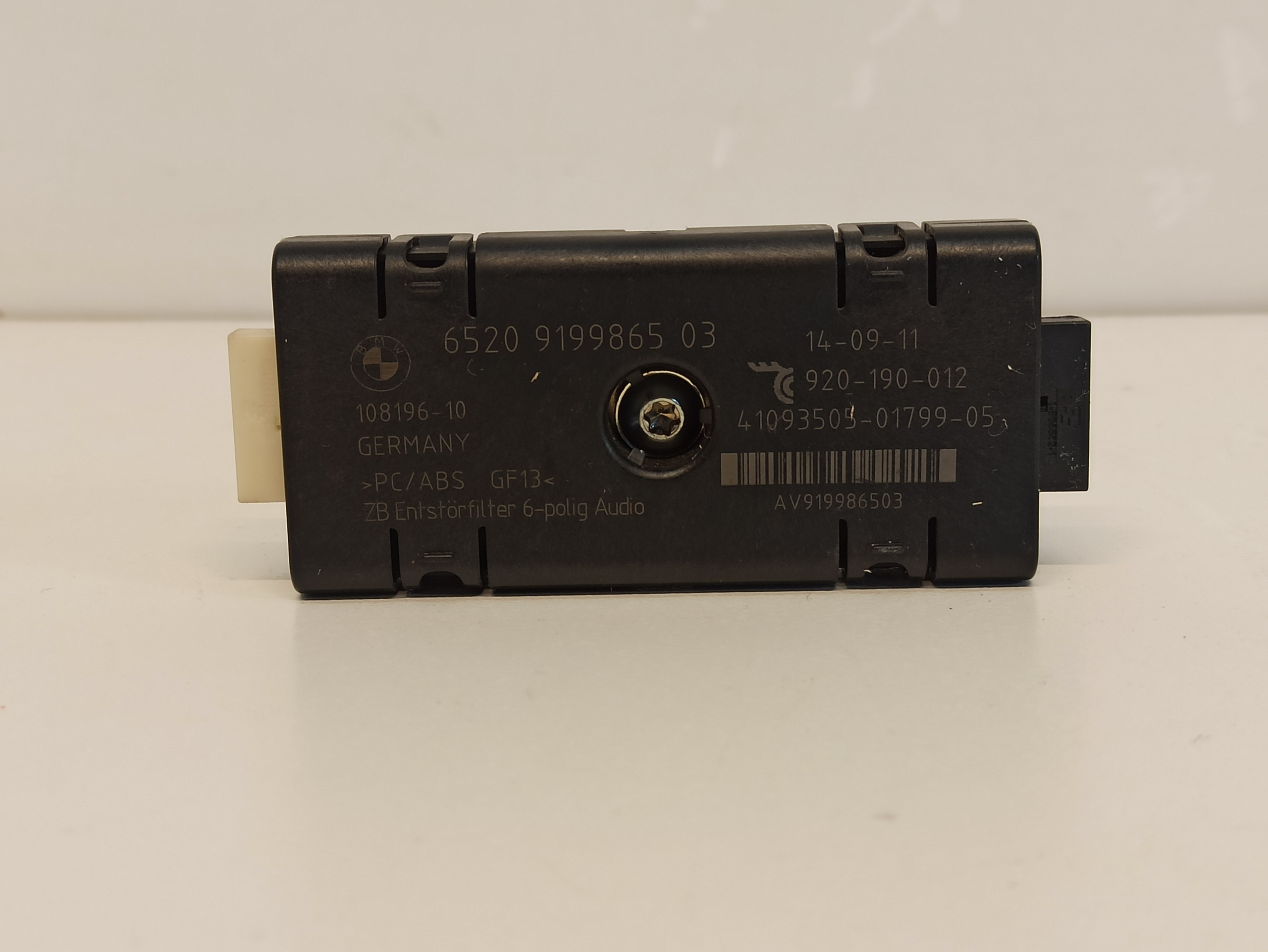 BMW F07 WZMACNIACZ ANTENY 9199865