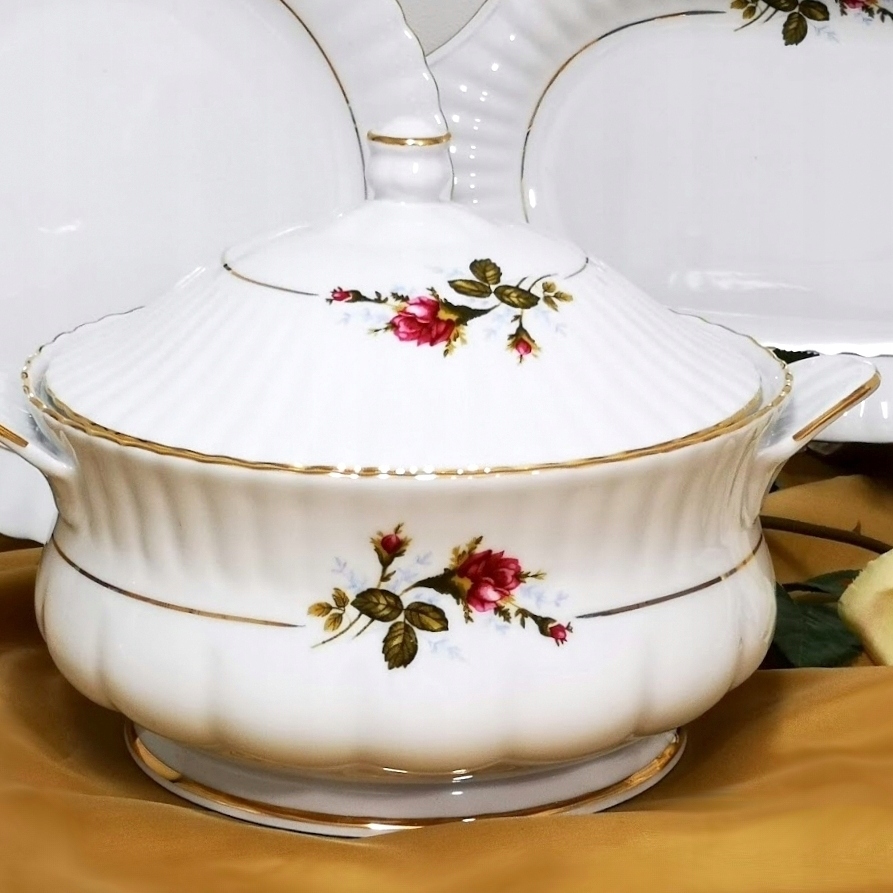 008 Serwis Obiadowy 12/42 Róża z linią Iwona Chodzież Malcer Porcelana